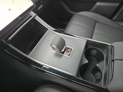 2025 Land Rover Range Rover Velar Dynamic SE