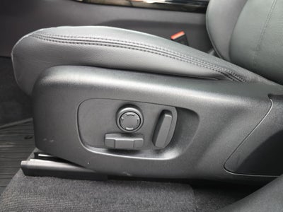 2025 Land Rover Range Rover Velar Dynamic SE