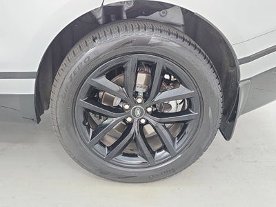 2025 Land Rover Range Rover Velar Dynamic SE