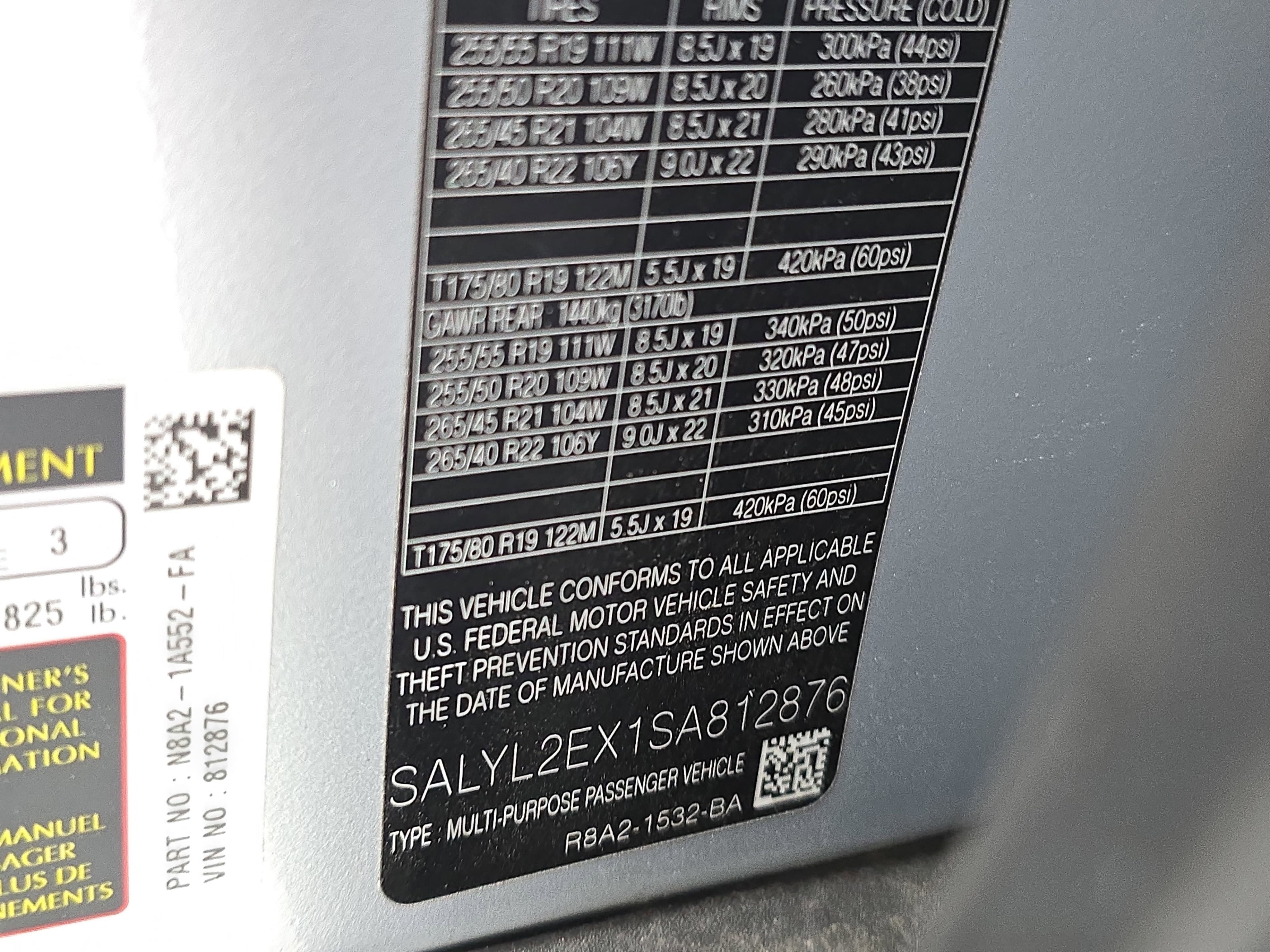 2025 Land Rover Range Rover Velar Dynamic SE