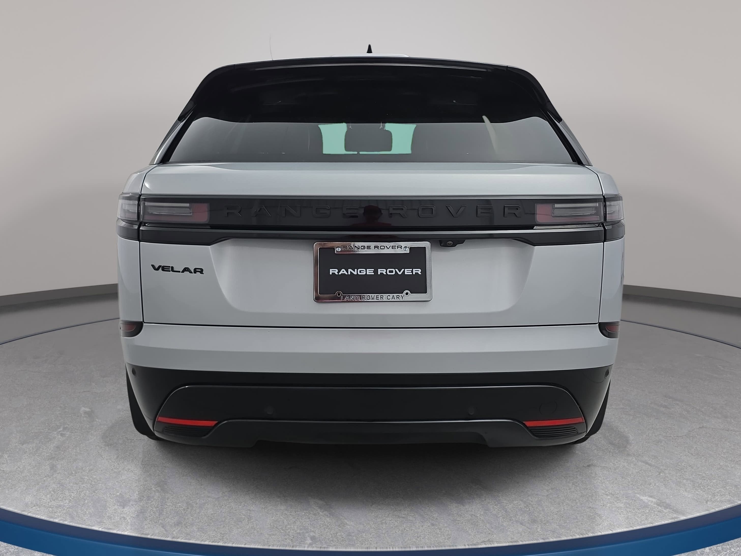 2025 Land Rover Range Rover Velar Dynamic SE