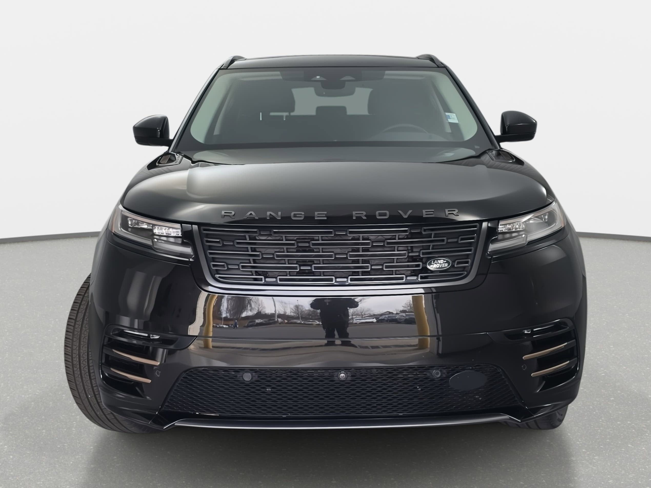 2025 Land Rover Range Rover Velar Dynamic SE