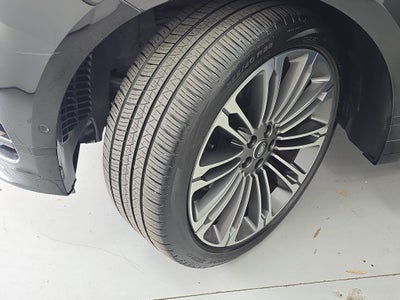 2025 Land Rover Range Rover Velar Dynamic SE