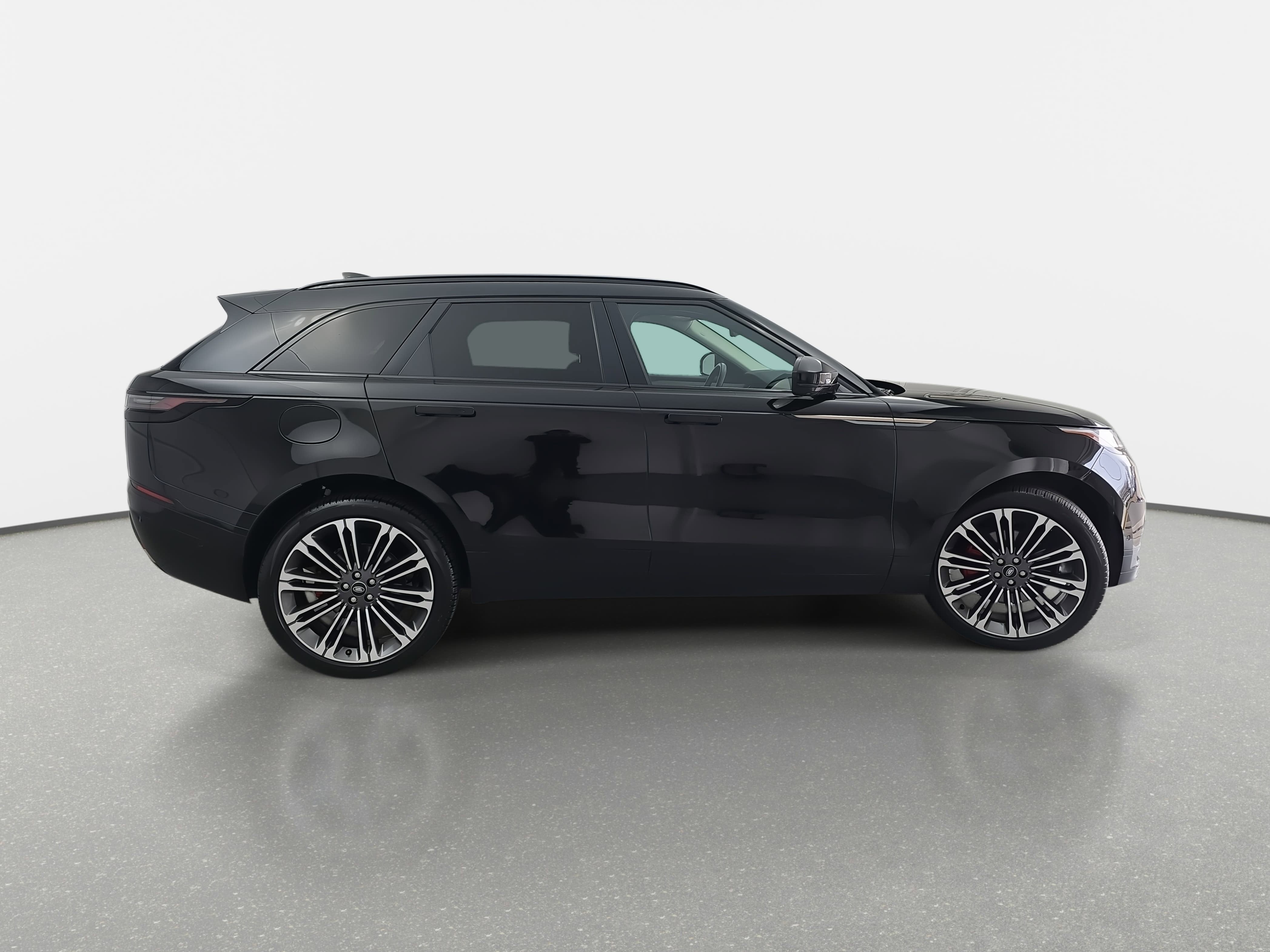 2025 Land Rover Range Rover Velar Dynamic SE