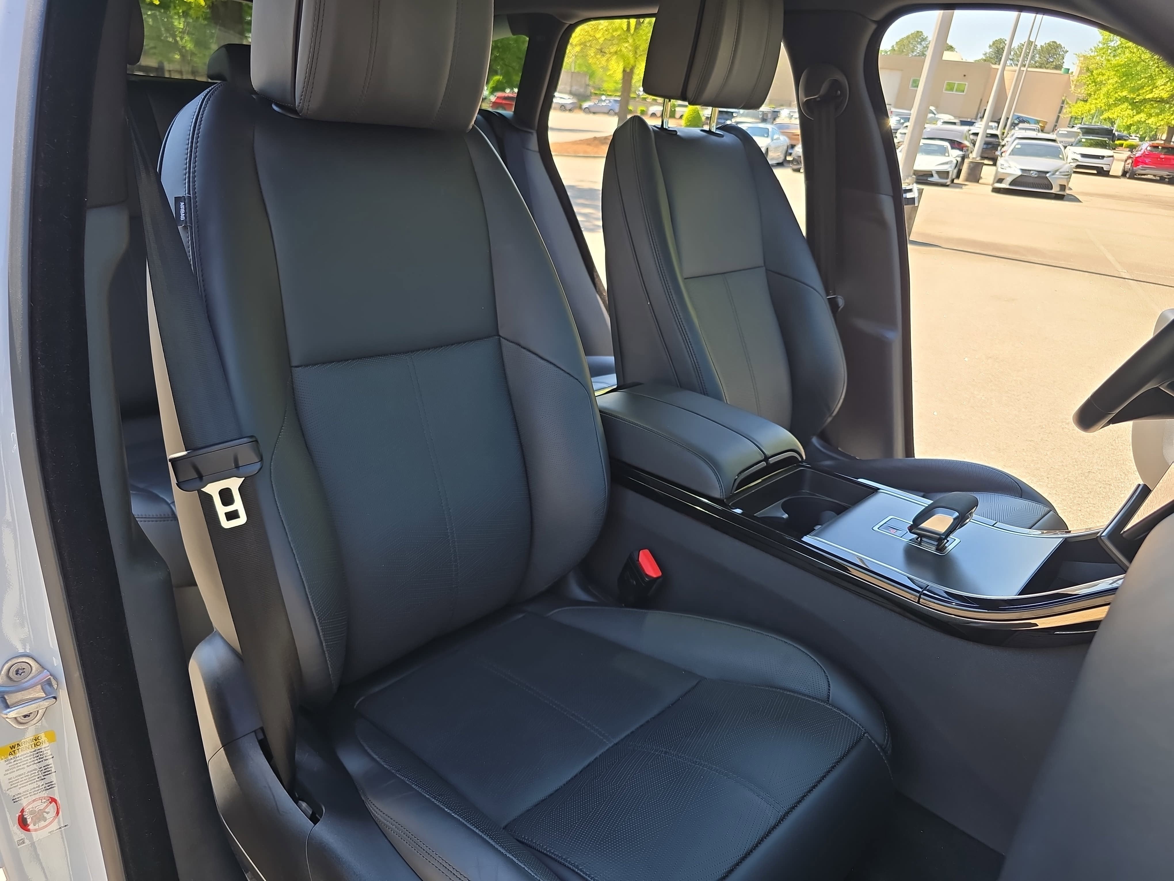 2025 Land Rover Range Rover Velar Dynamic HSE
