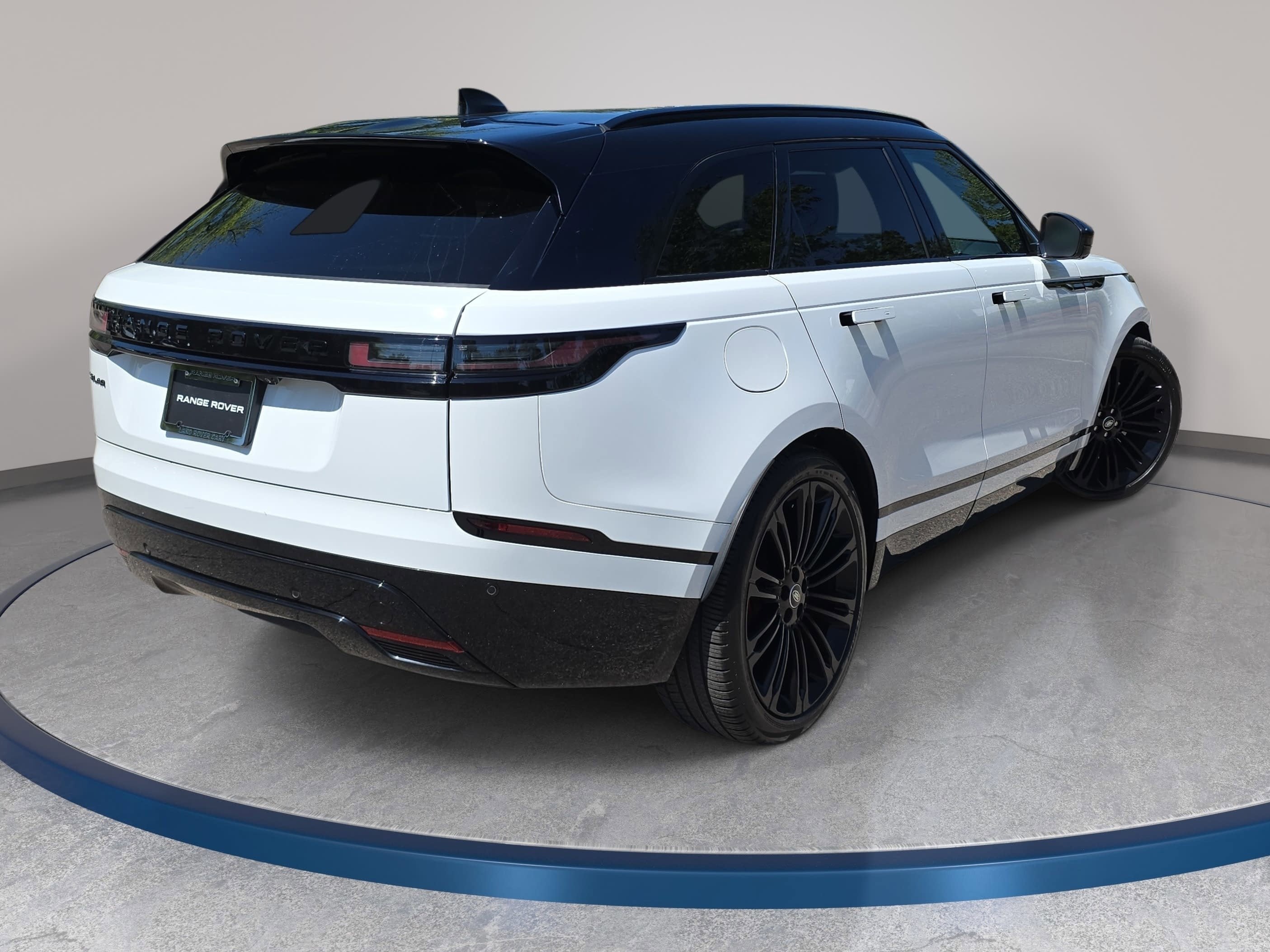 2025 Land Rover Range Rover Velar Dynamic HSE