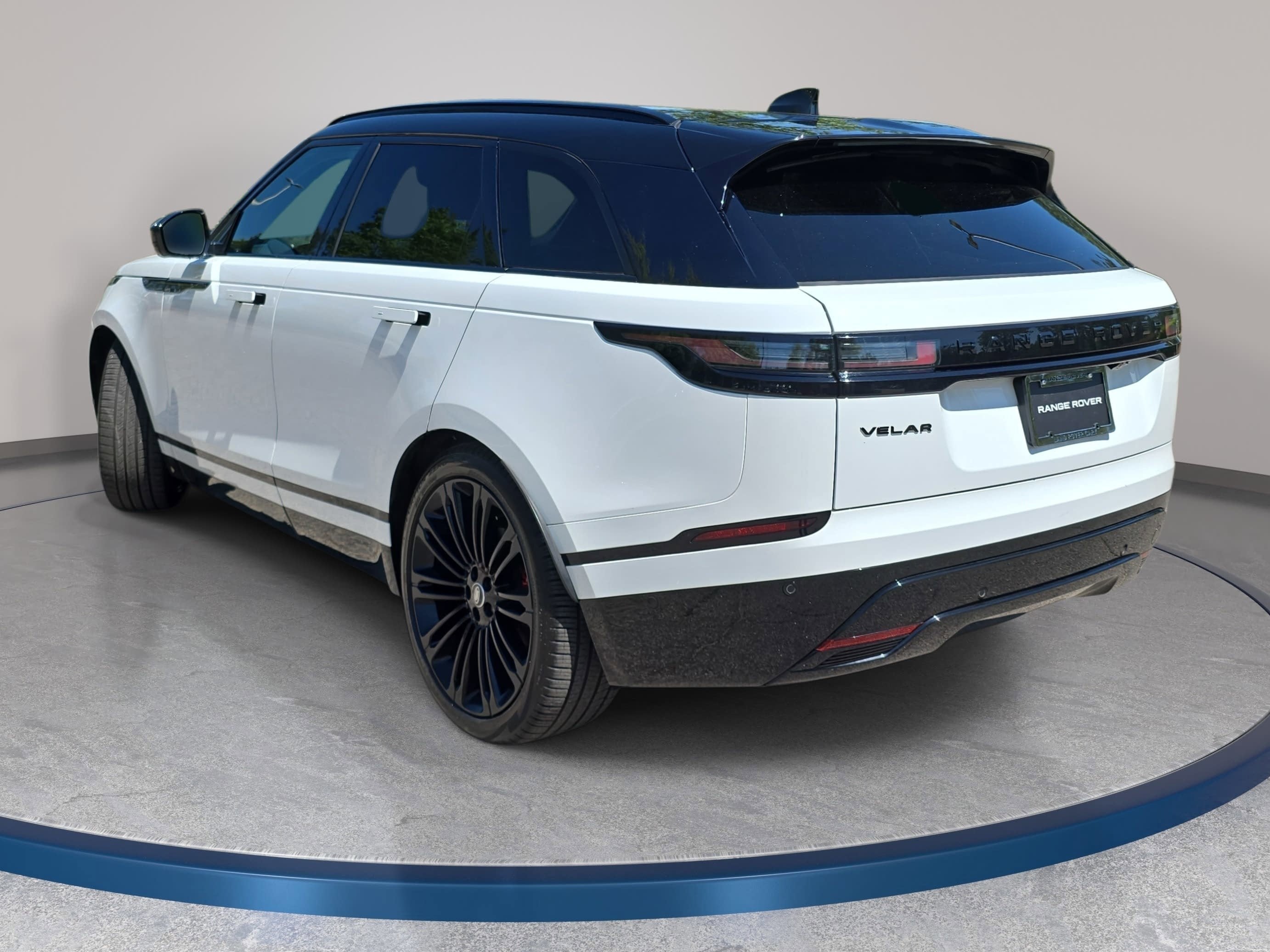 2025 Land Rover Range Rover Velar Dynamic HSE