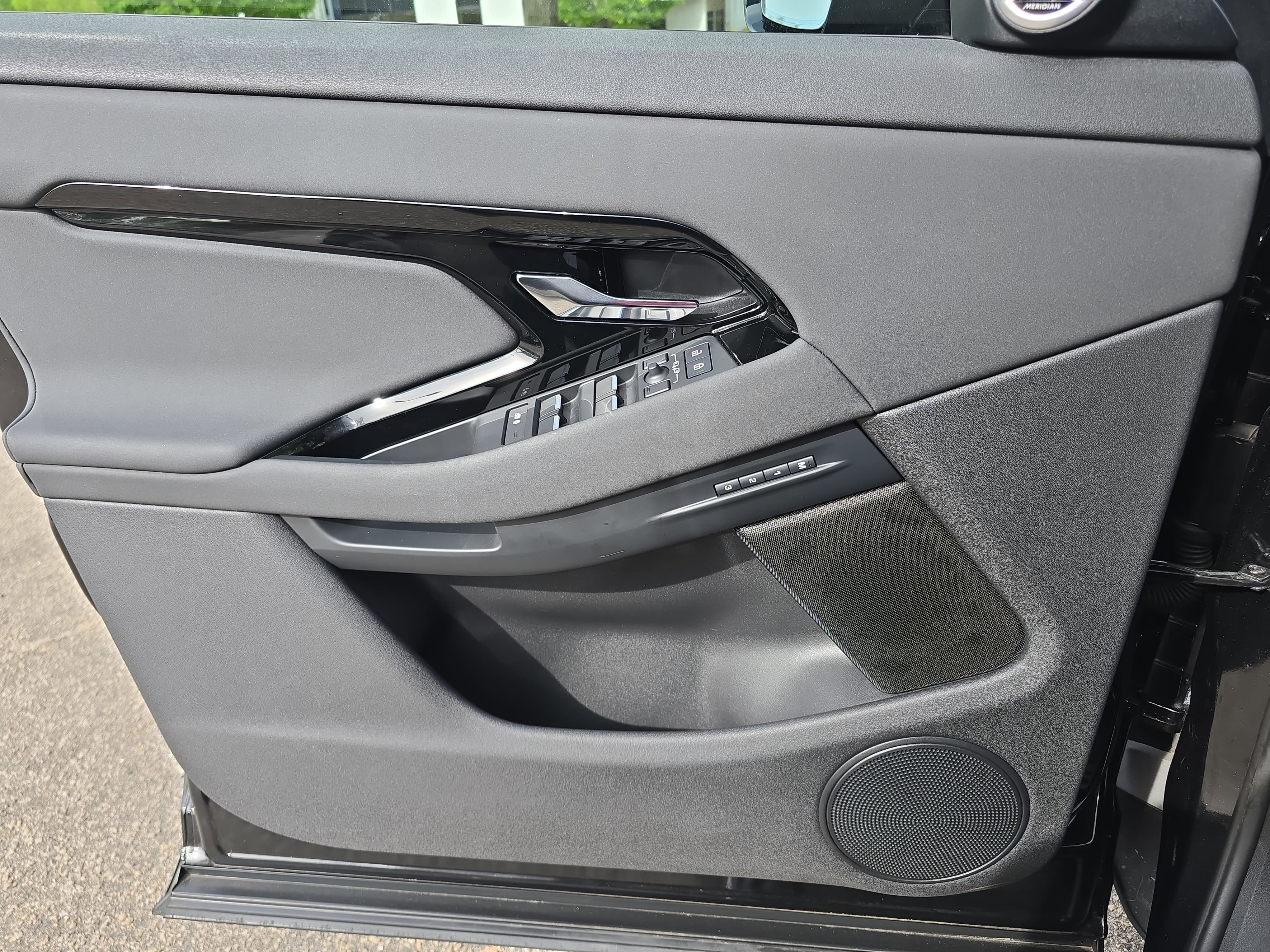 2024 Land Rover Range Rover Evoque Core S