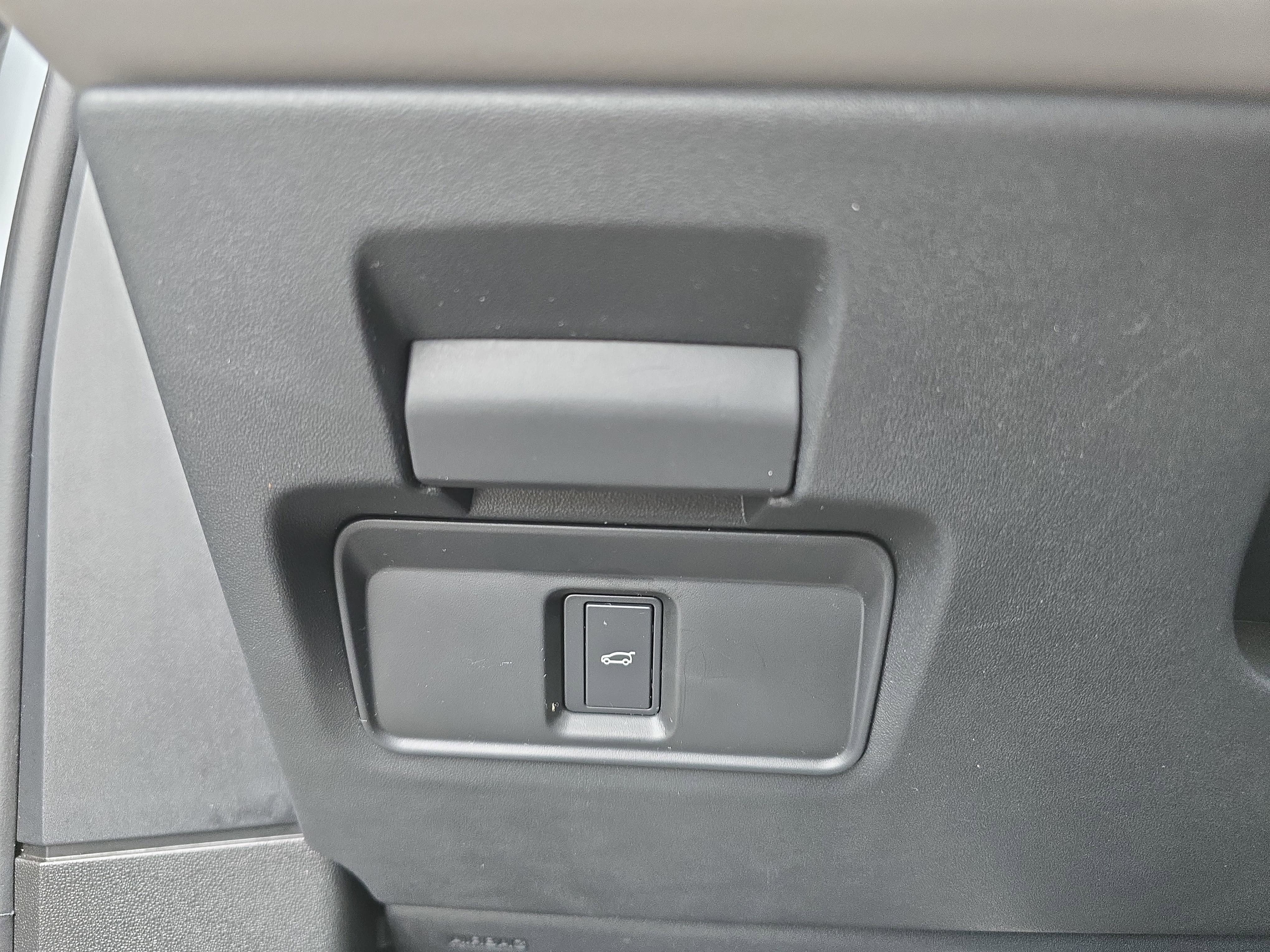 2025 Land Rover Range Rover Evoque Core S