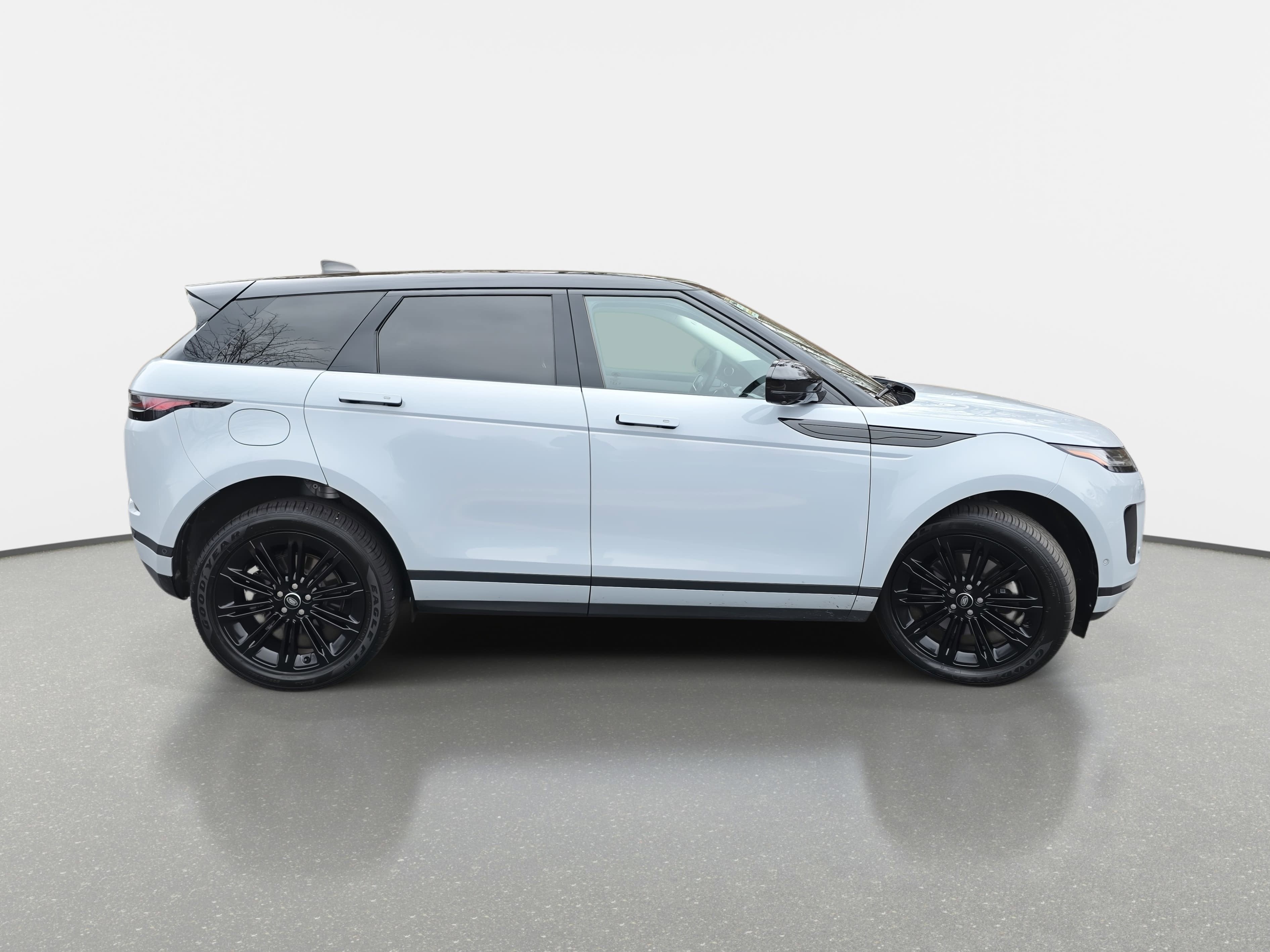 2025 Land Rover Range Rover Evoque Core S