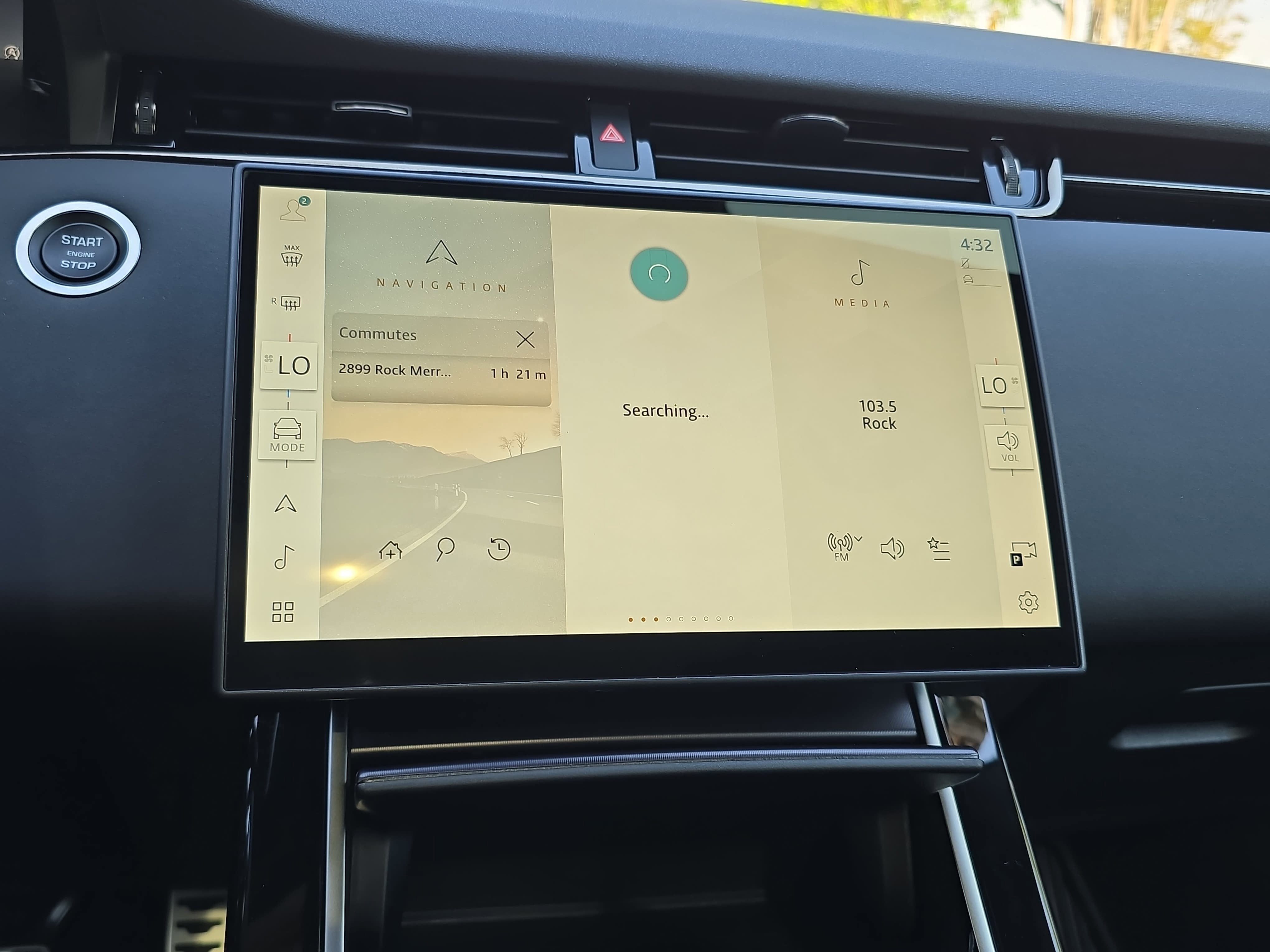 2026 Land Rover Range Rover Evoque Dynamic SE