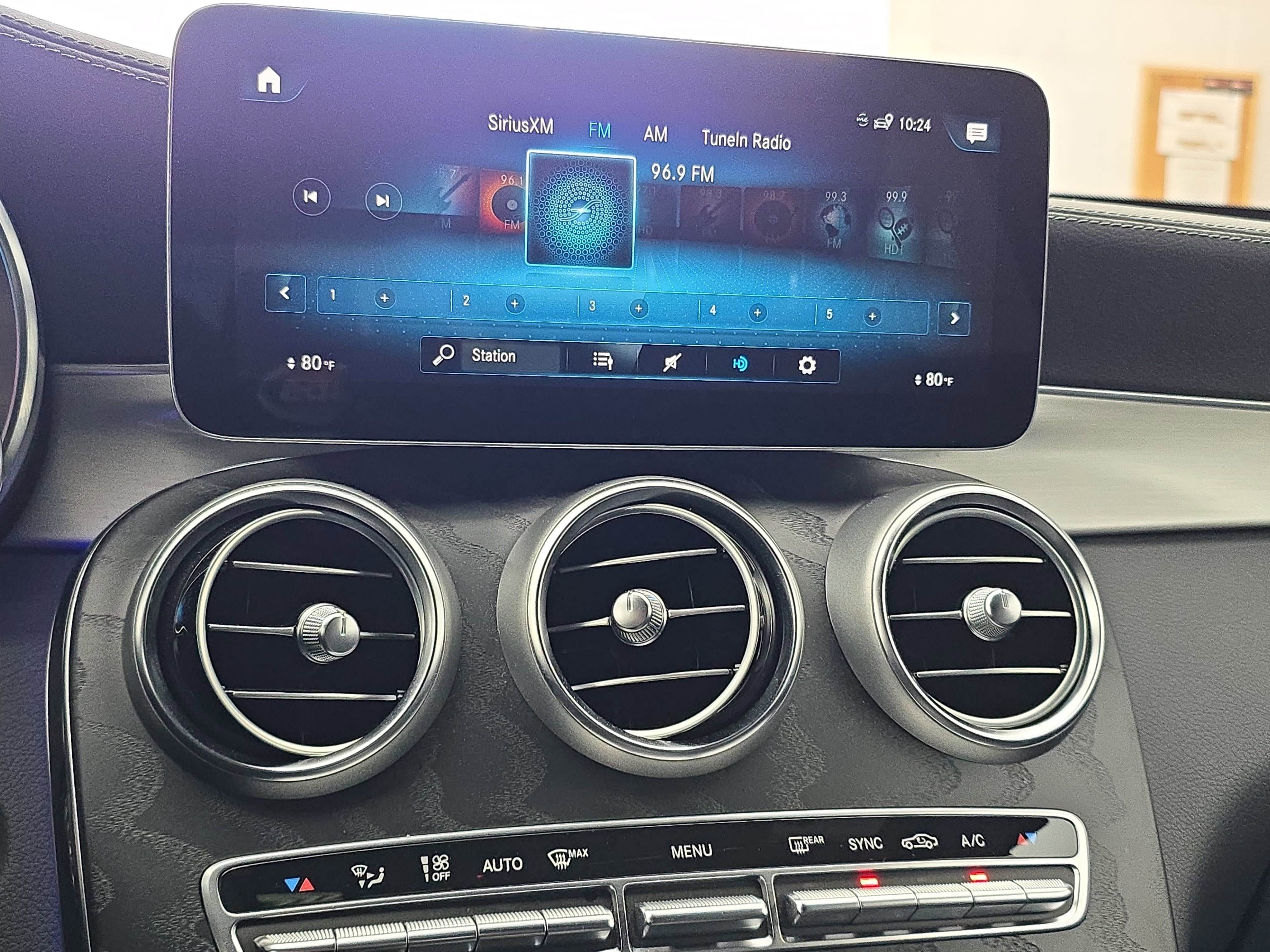 2023 Mercedes-Benz GLC GLC 300