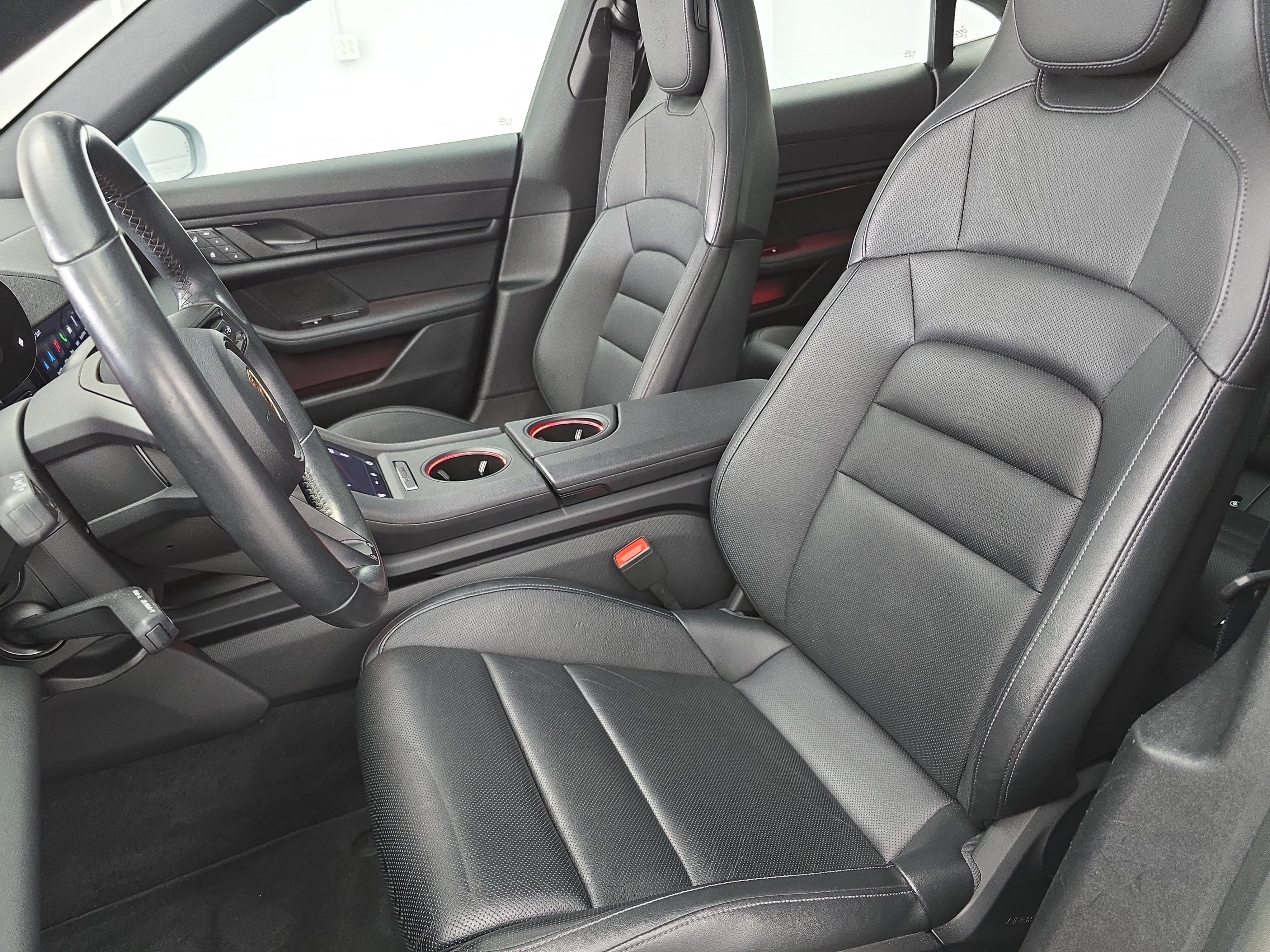 2023 Porsche Taycan Base