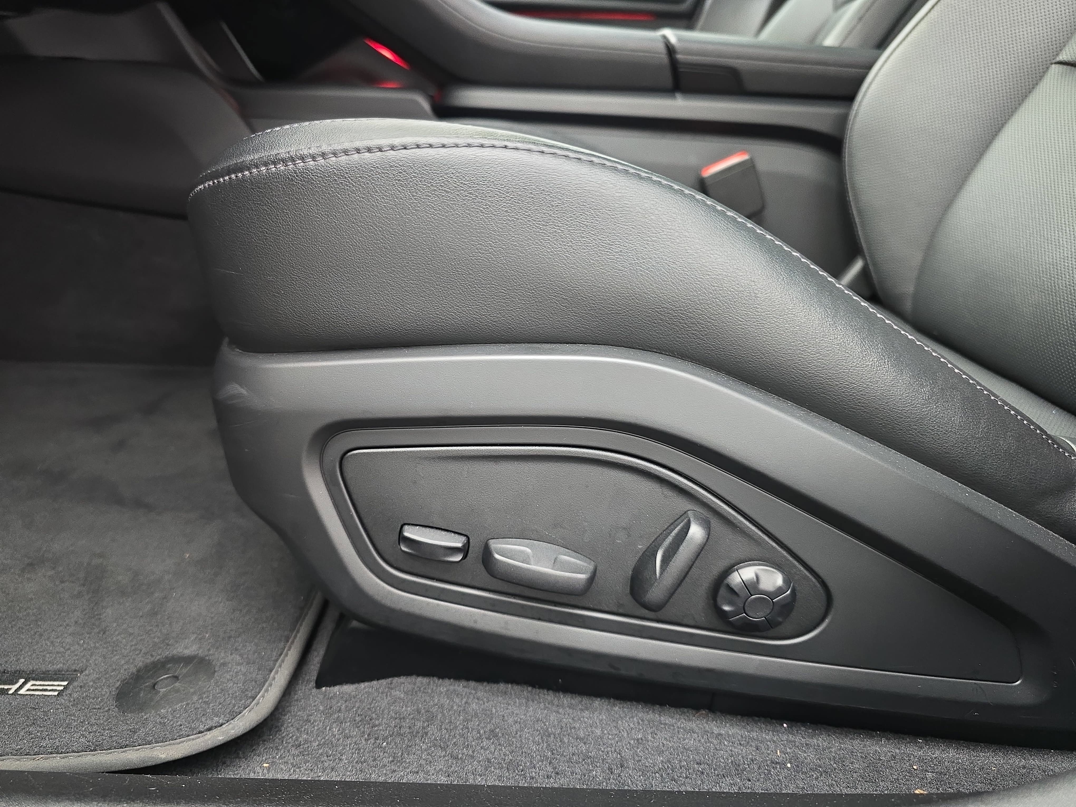 2023 Porsche Taycan Base