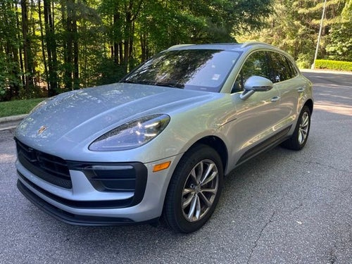 2025 Porsche Macan Base