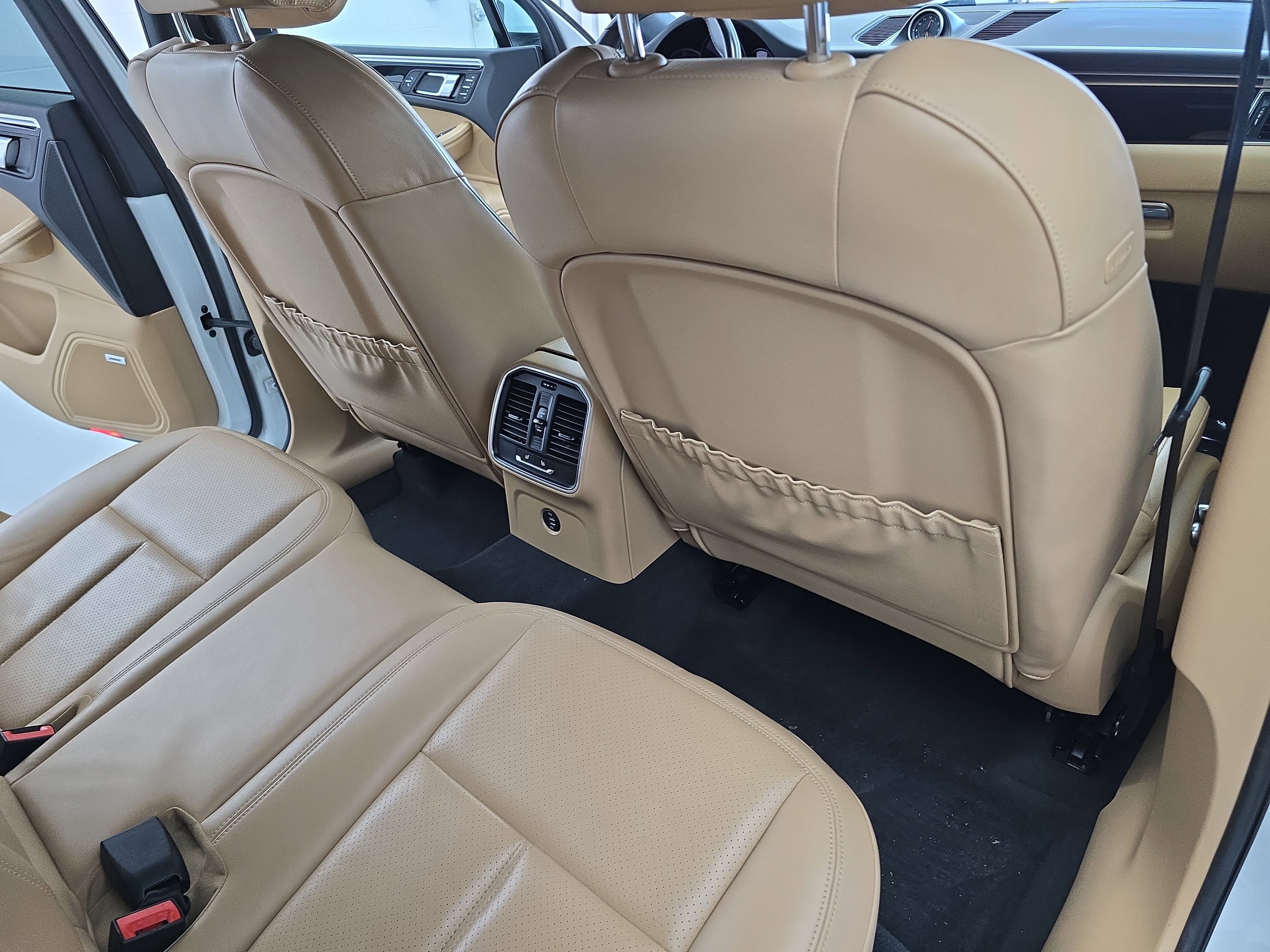 2018 Porsche Macan Base