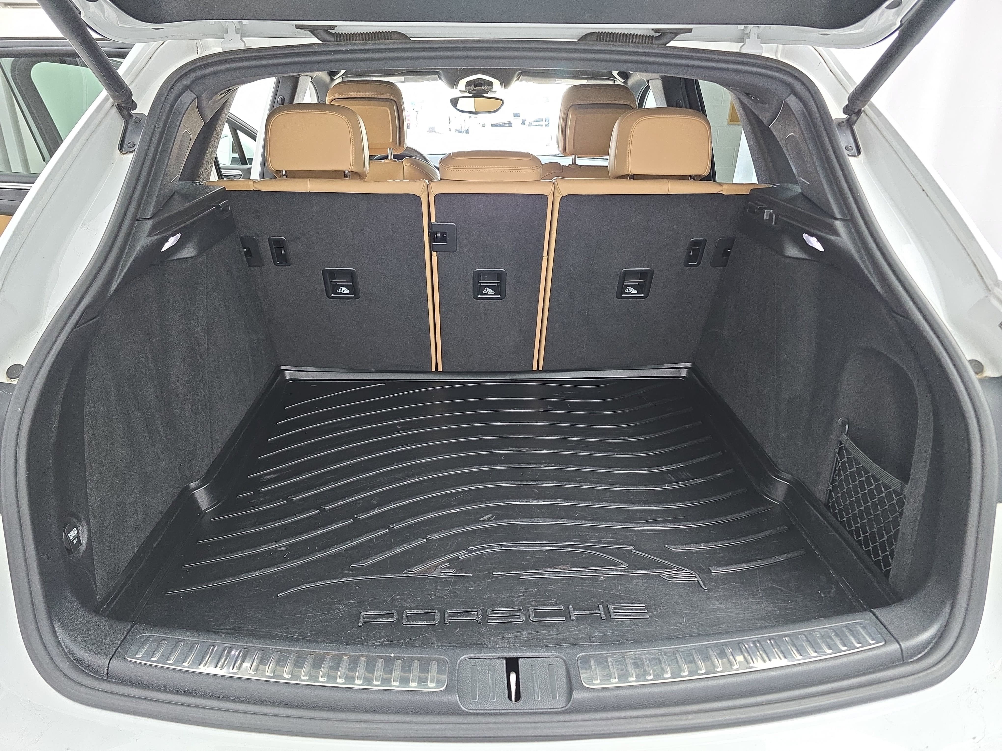 2018 Porsche Macan Base