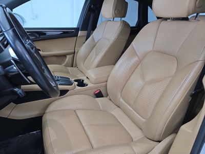 2018 Porsche Macan Base