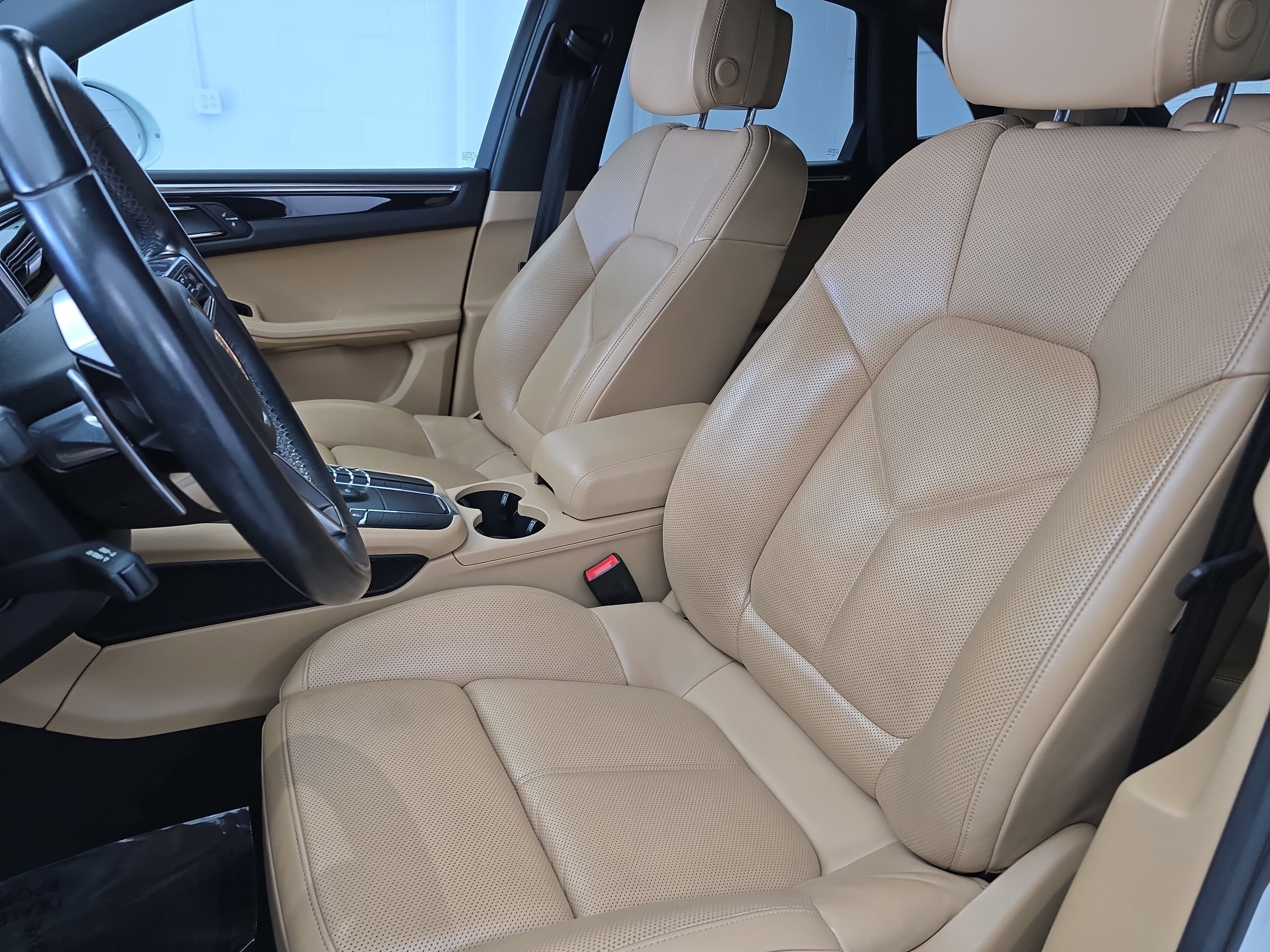 2018 Porsche Macan Base