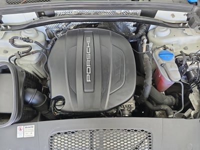 2018 Porsche Macan Base