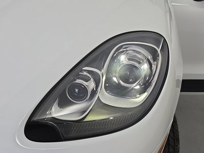 2018 Porsche Macan Base