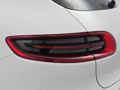 2018 Porsche Macan Base