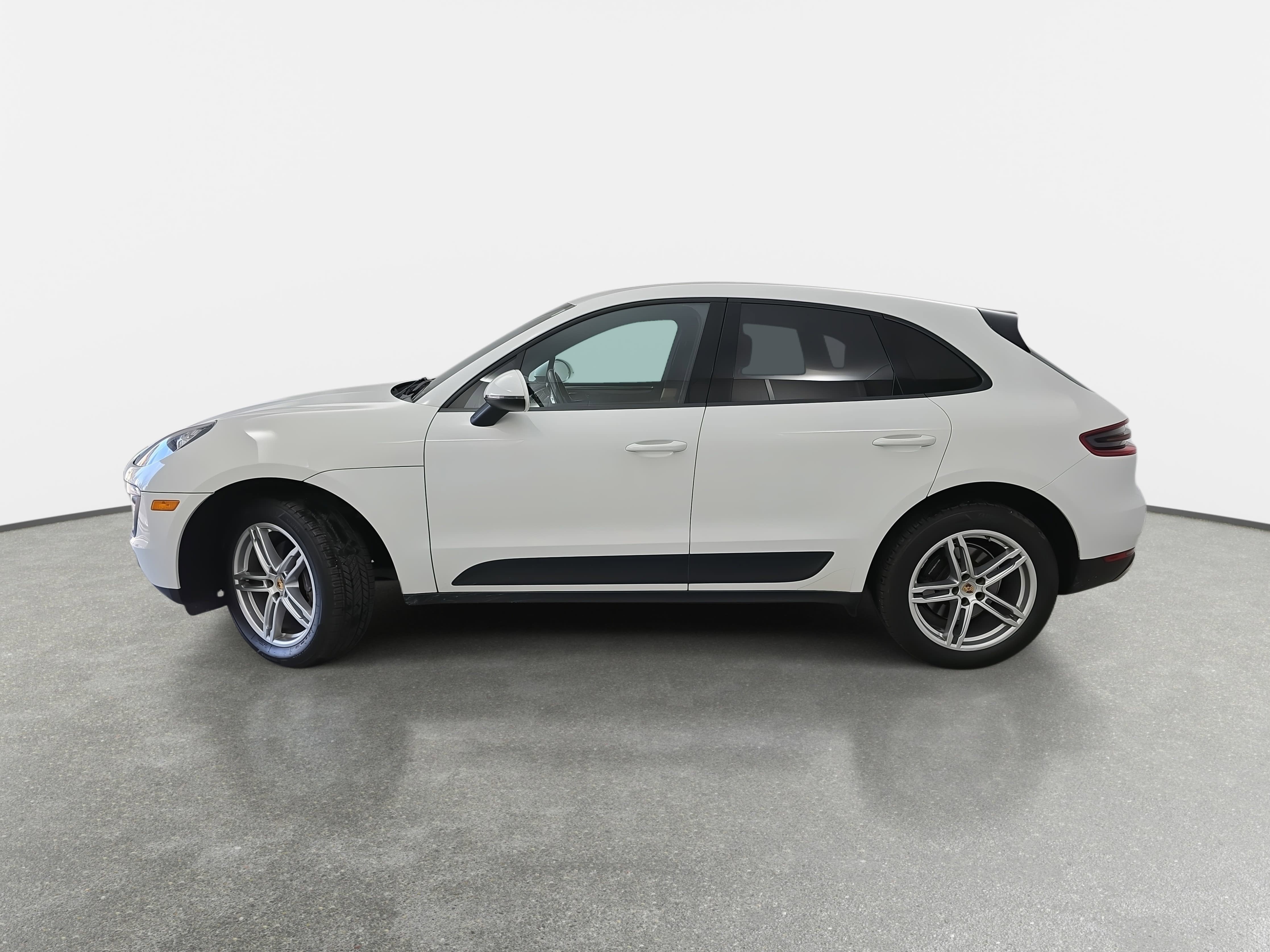 2018 Porsche Macan Base