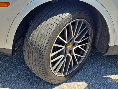 2020 Porsche Cayenne Base