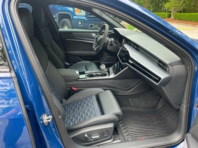 2024 Audi RS 6 Avant performance