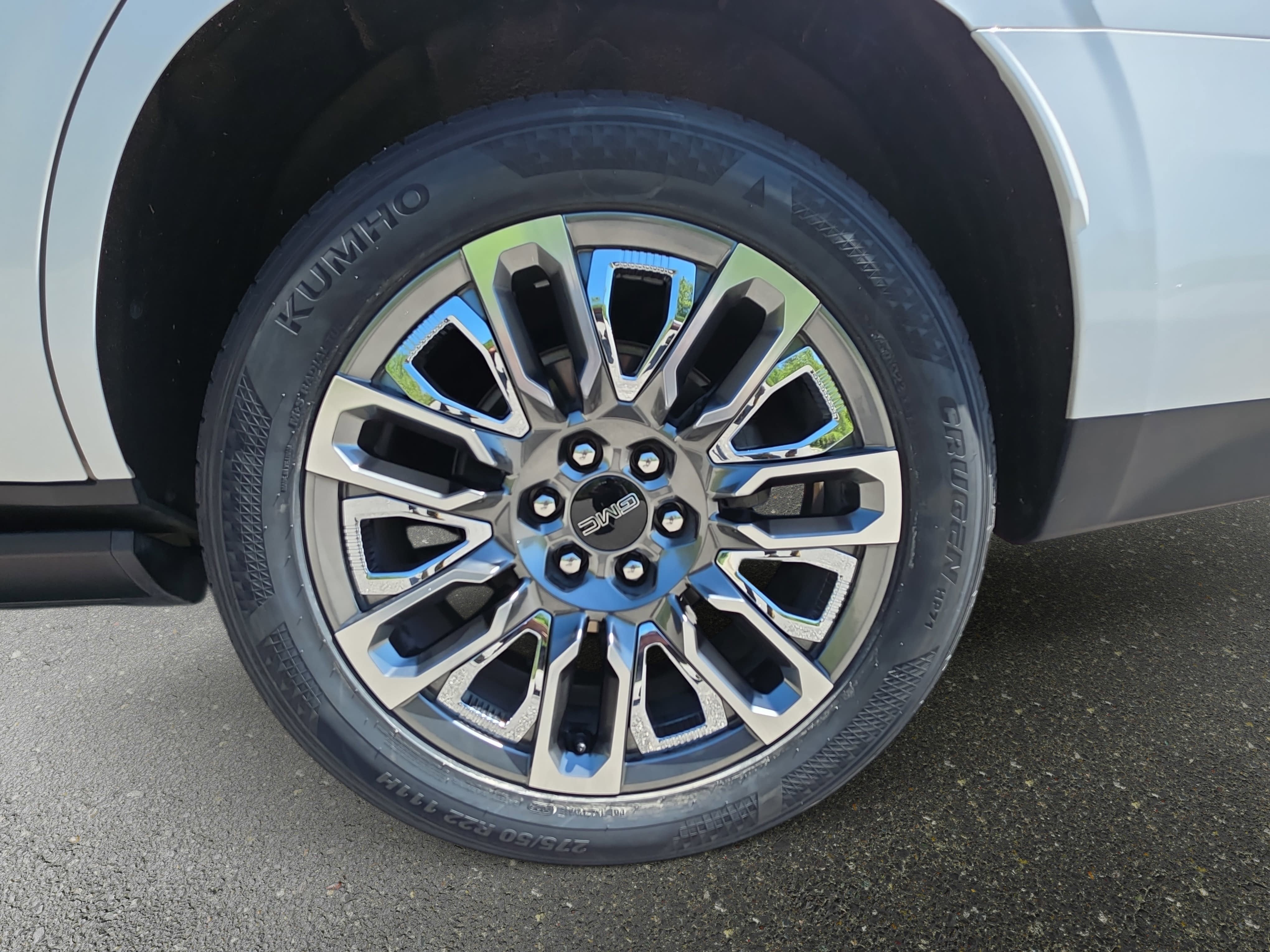 2023 GMC Yukon Denali Ultimate