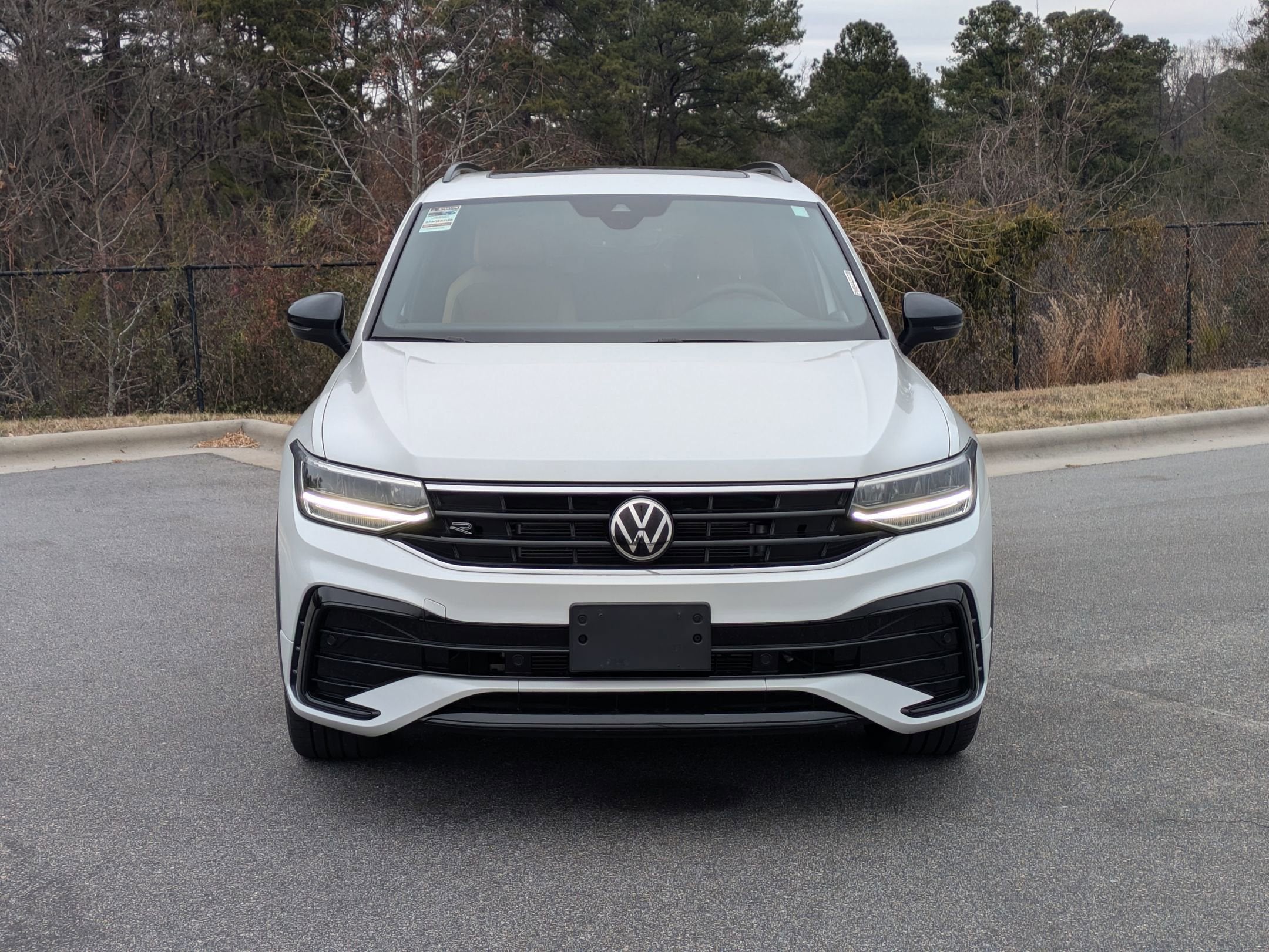 2023 Volkswagen Tiguan SE R-Line Black