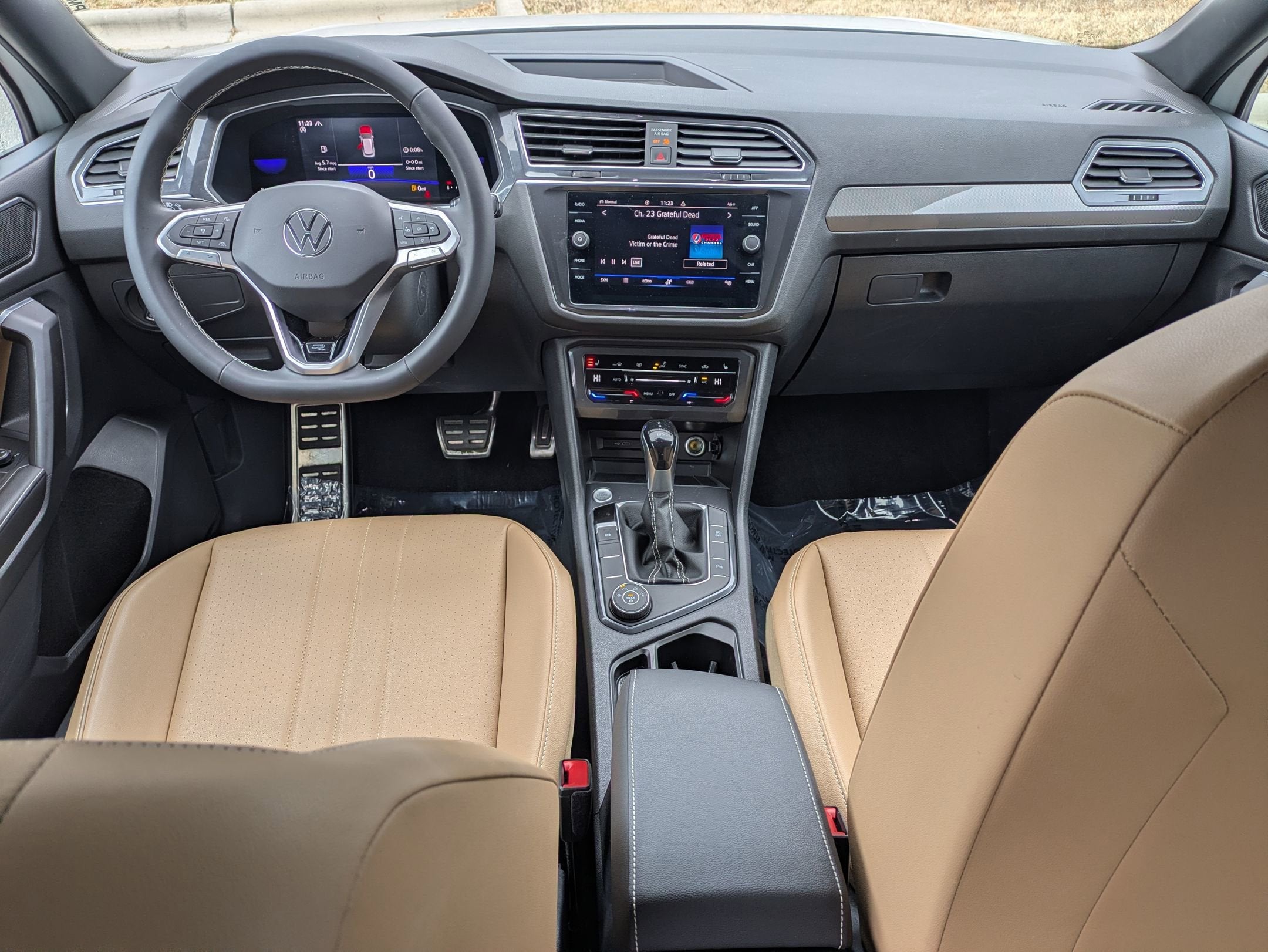 2023 Volkswagen Tiguan SE R-Line Black