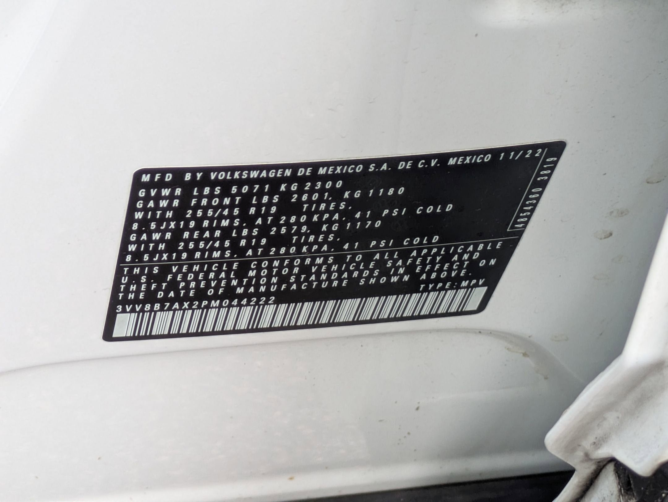 2023 Volkswagen Tiguan SE R-Line Black