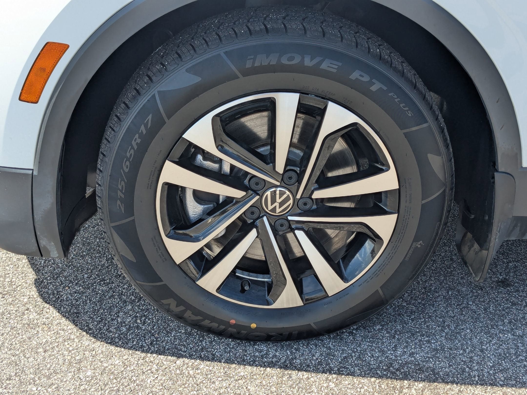 2023 Volkswagen Tiguan S