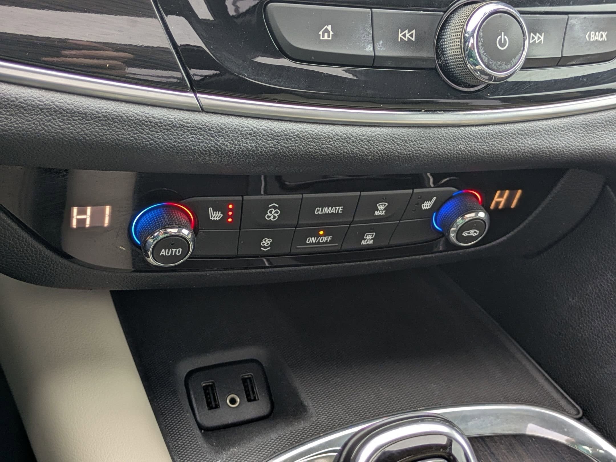 2019 Buick Enclave Essence