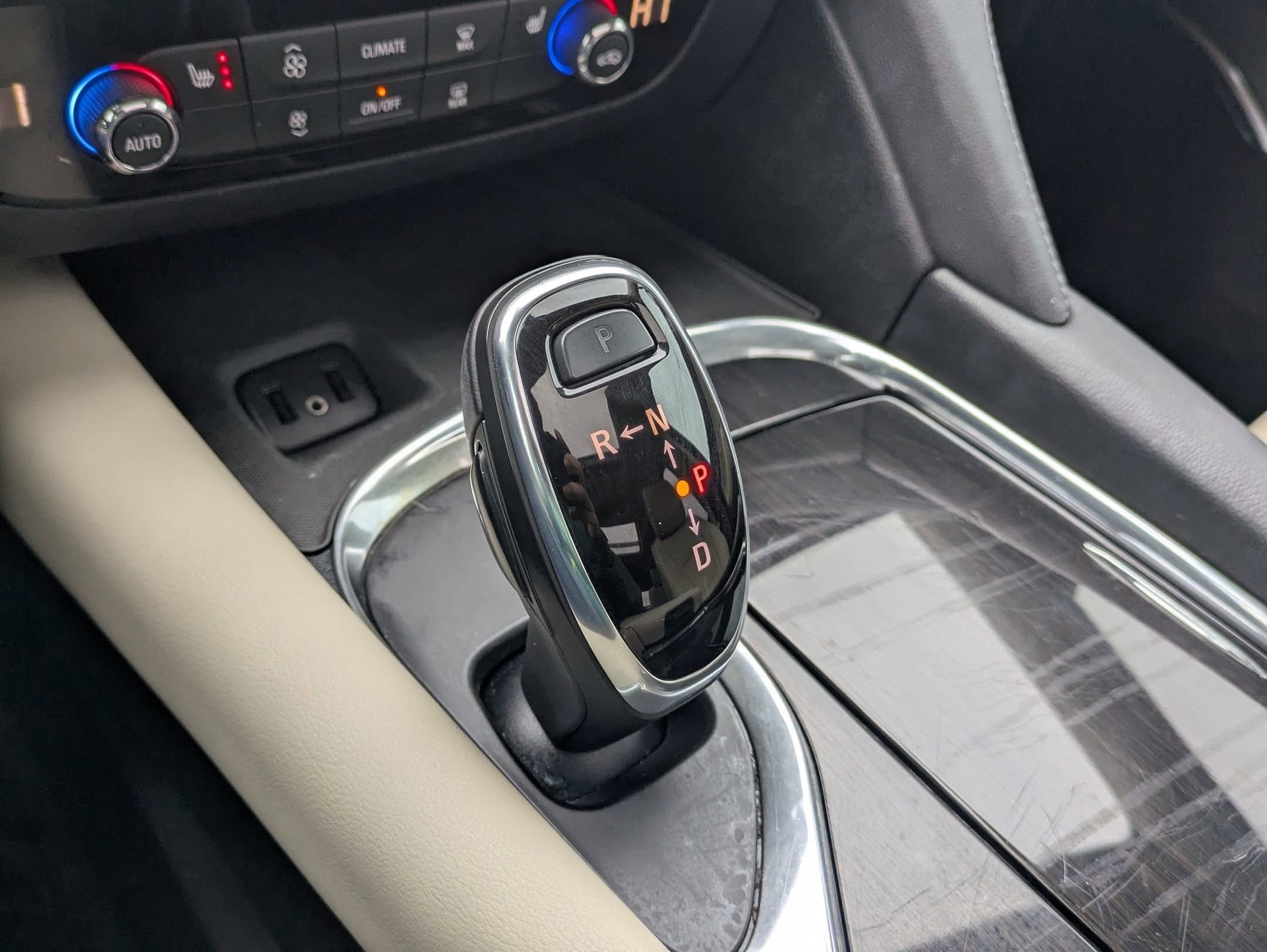 2019 Buick Enclave Essence