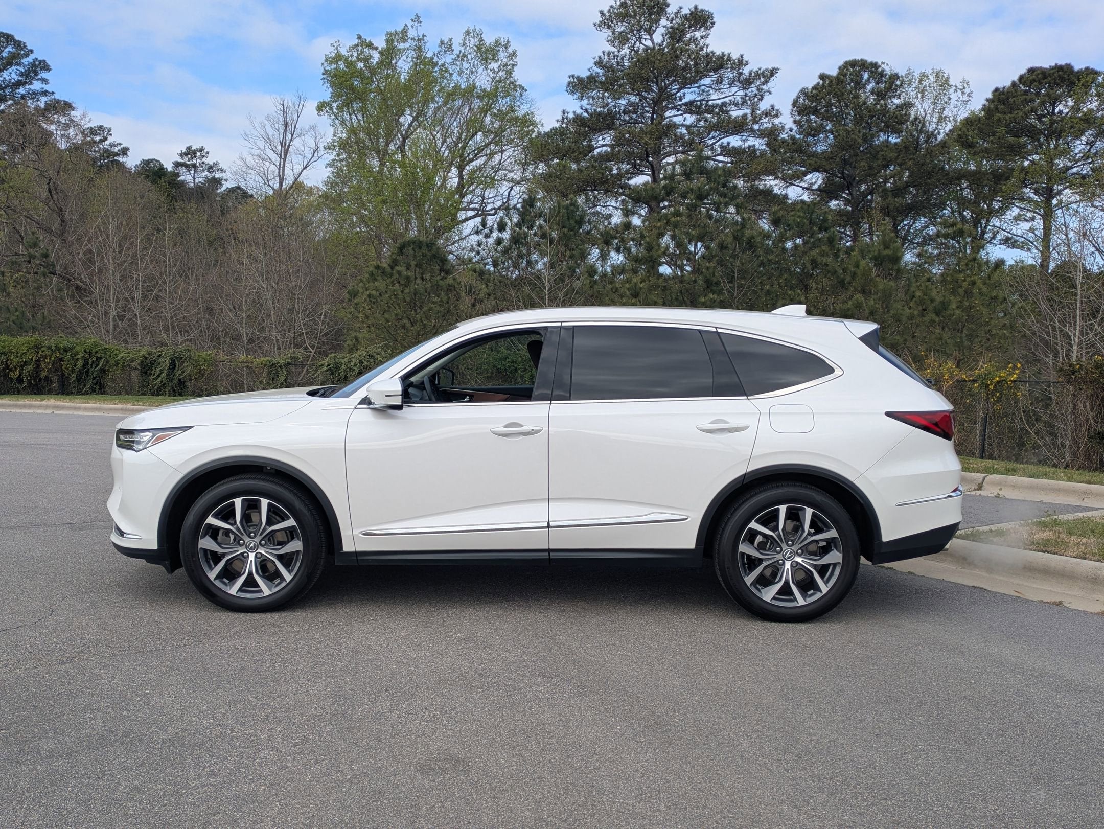 2023 Acura MDX w/Technology Package