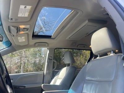 2016 Toyota Sienna XLE Premium