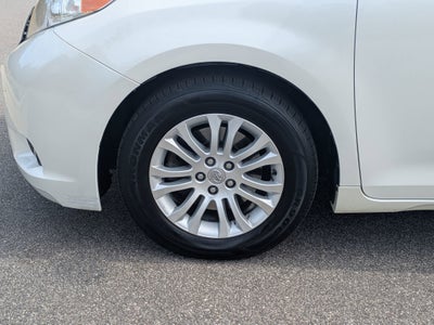 2016 Toyota Sienna XLE Premium