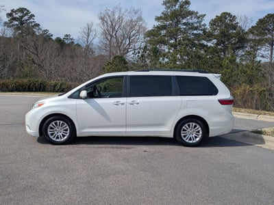 2016 Toyota Sienna XLE Premium