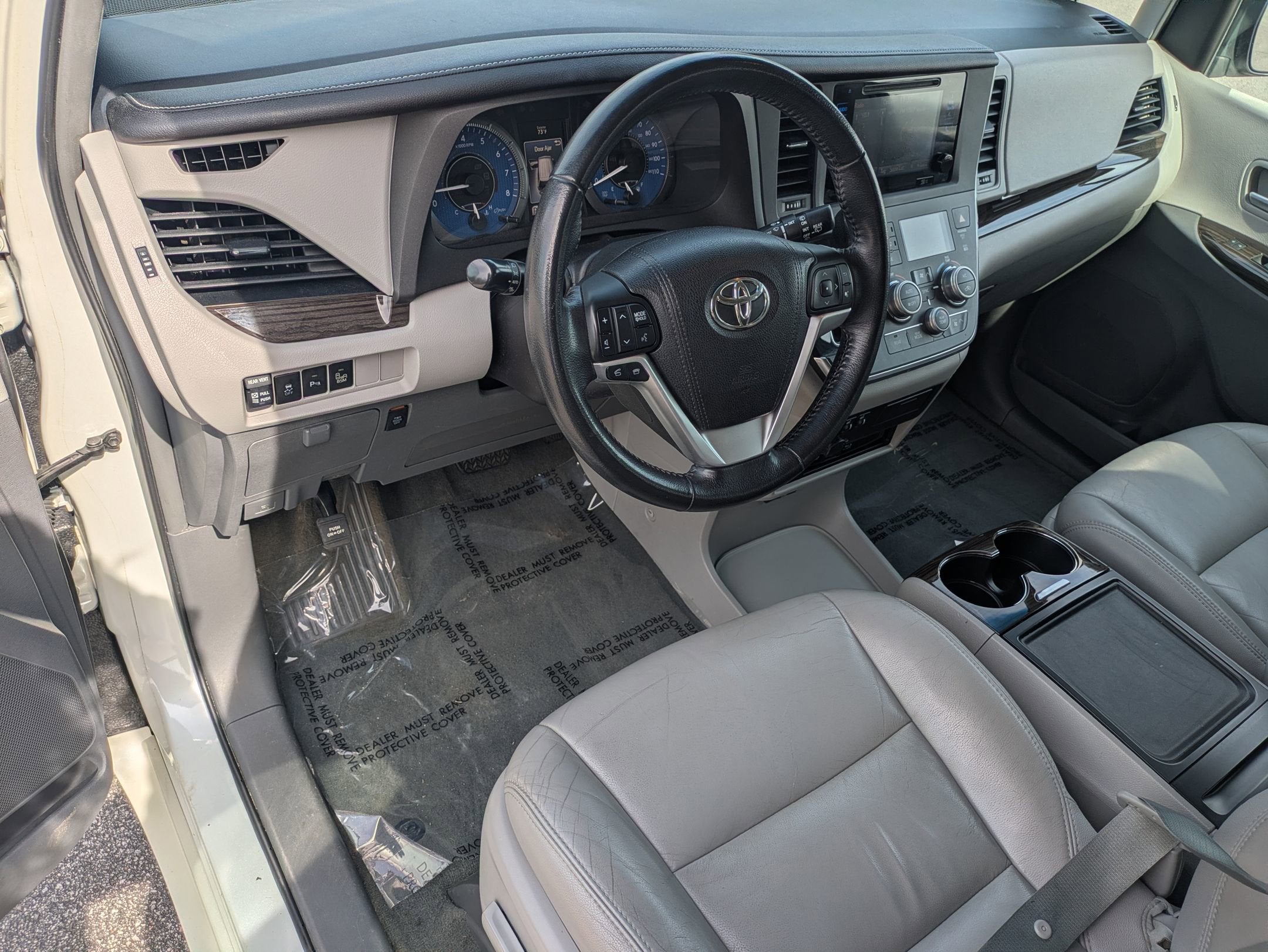 2016 Toyota Sienna XLE Premium