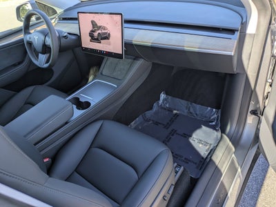 2025 Tesla Model Y Long Range