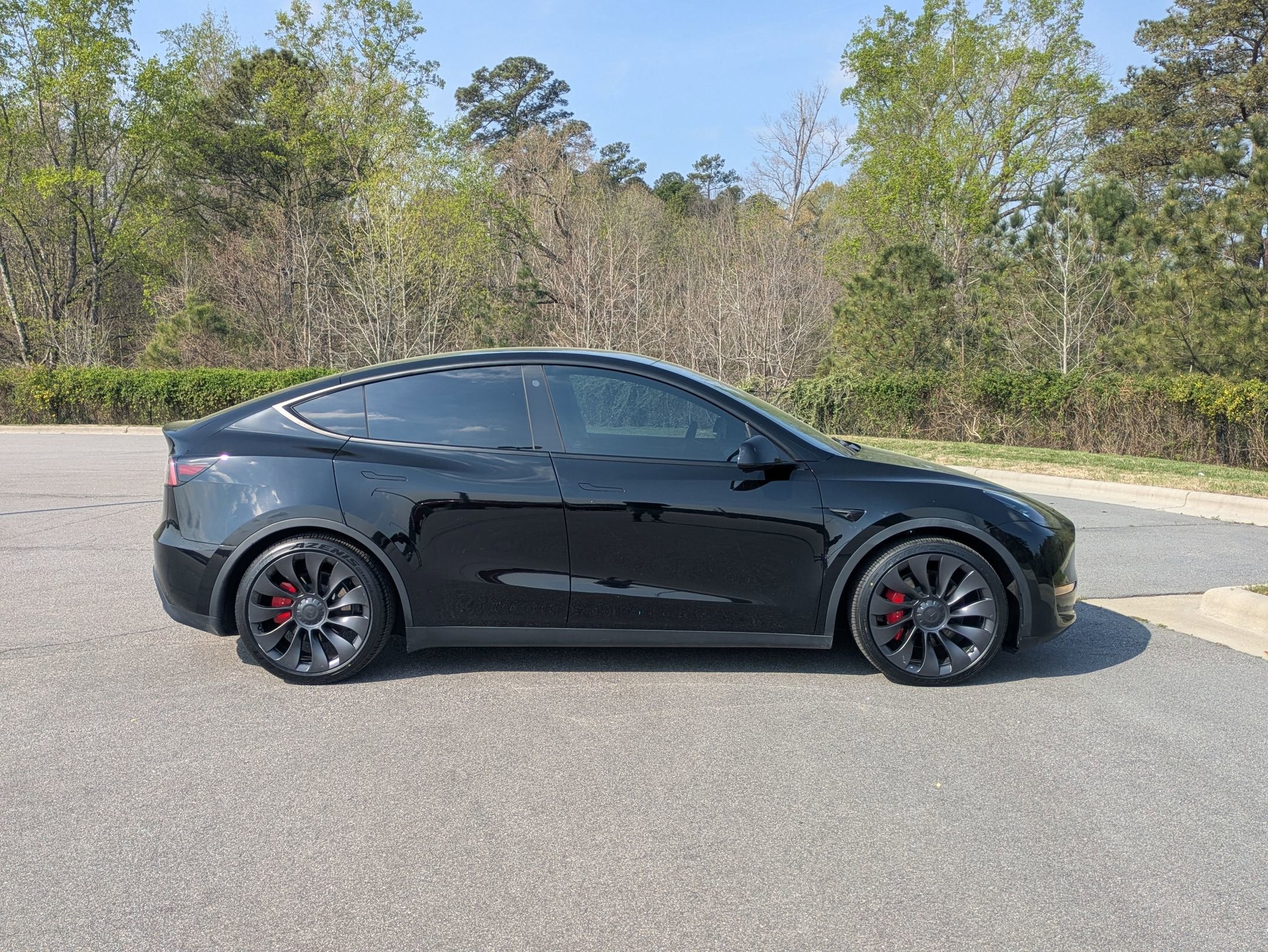 2023 Tesla Model Y Performance