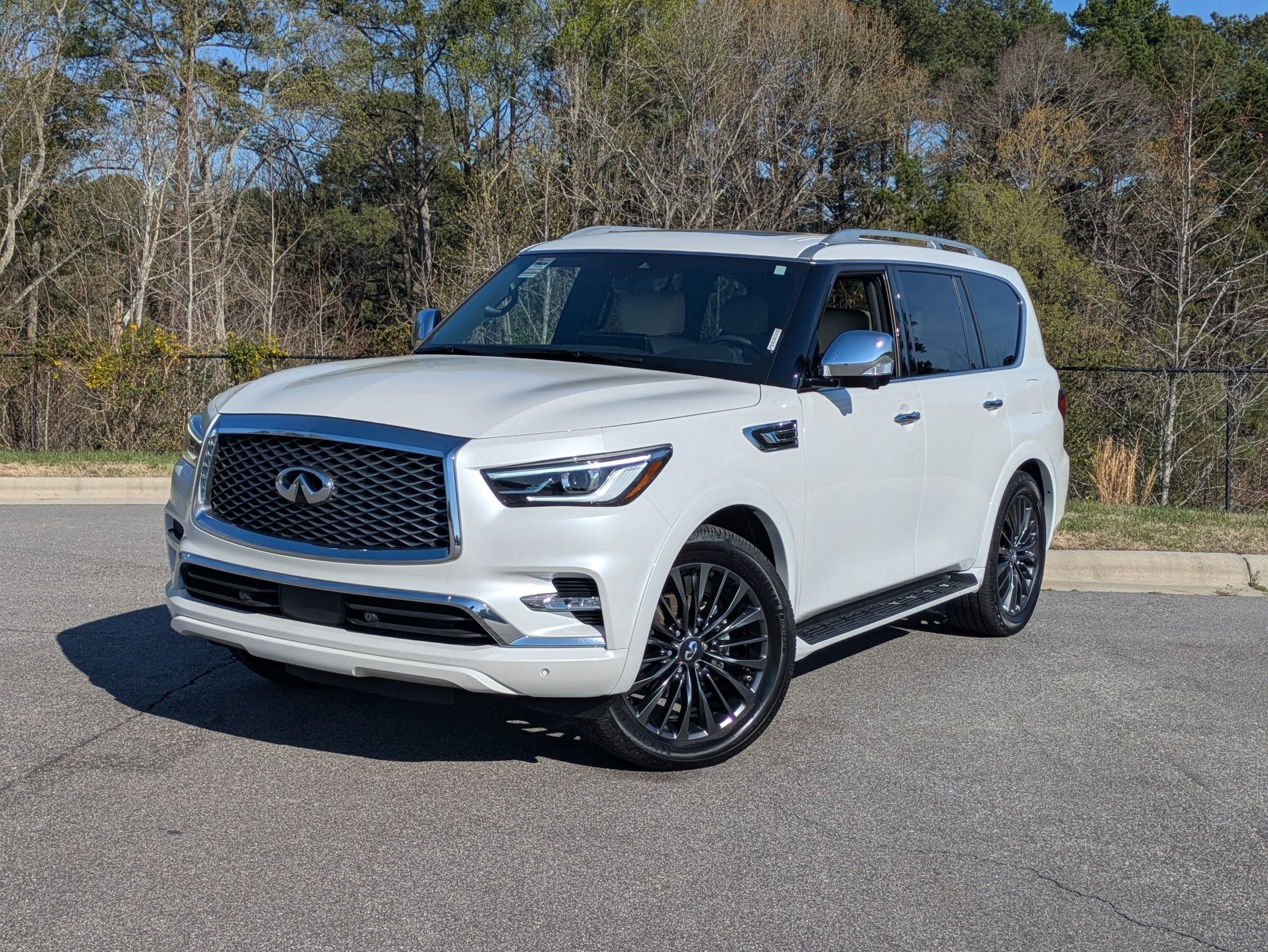 2023 INFINITI QX80 SENSORY