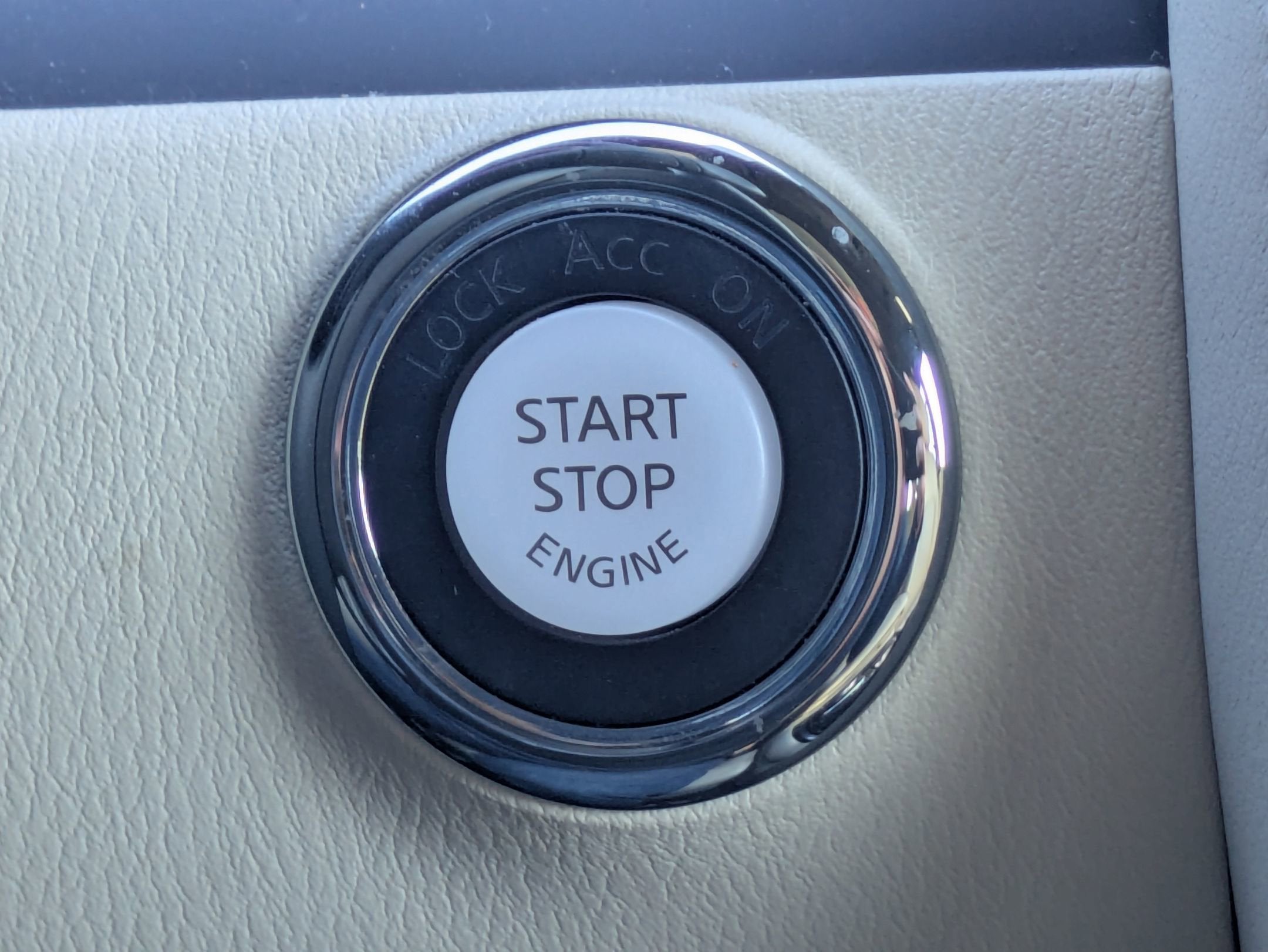 2023 INFINITI QX80 SENSORY