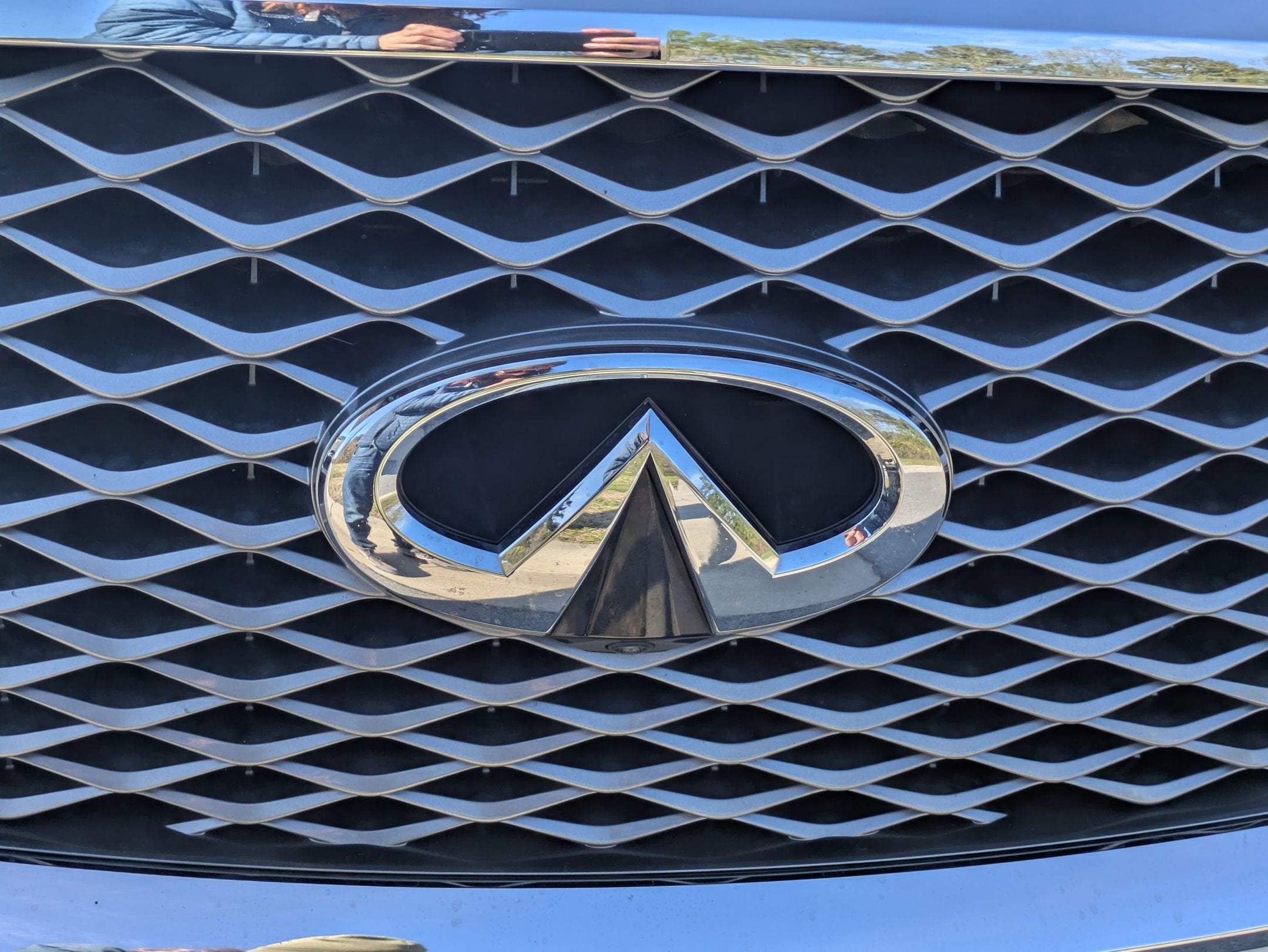 2023 INFINITI QX80 SENSORY