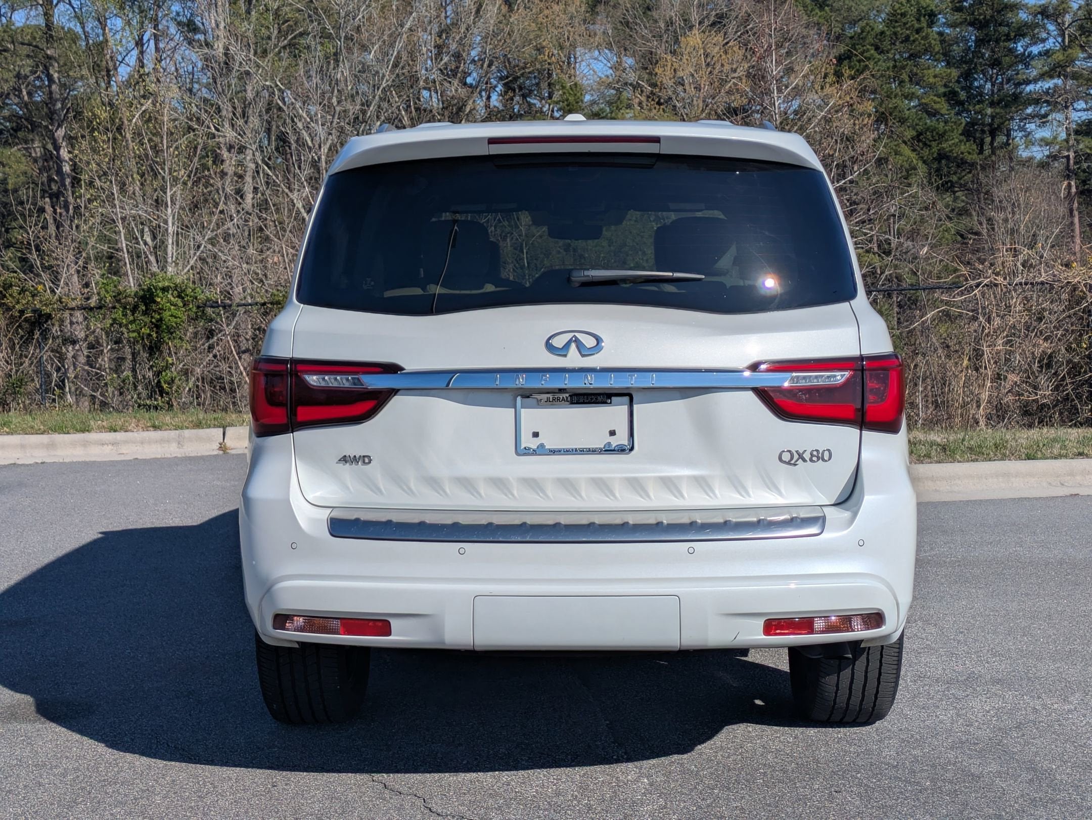 2023 INFINITI QX80 SENSORY