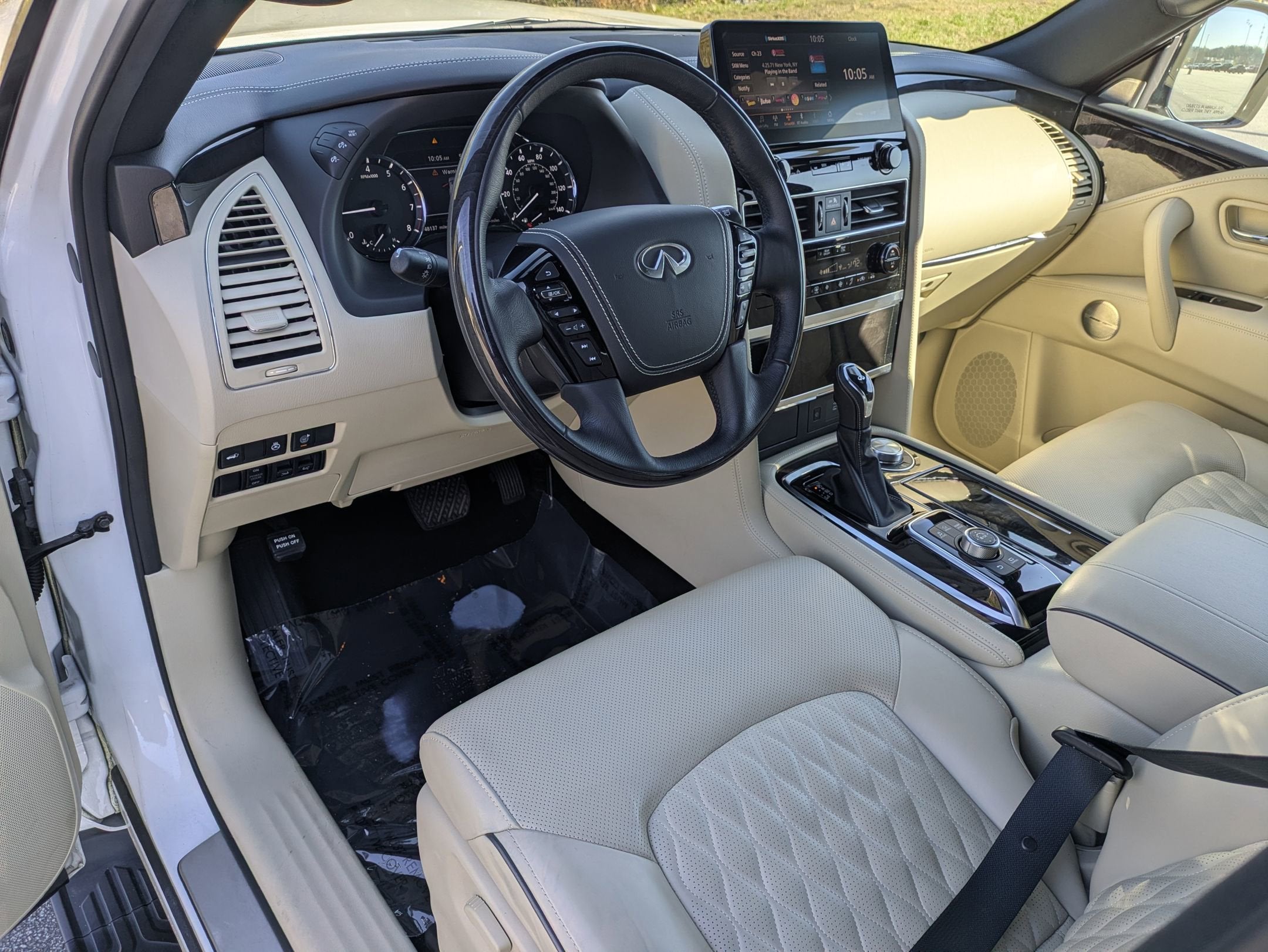 2023 INFINITI QX80 SENSORY