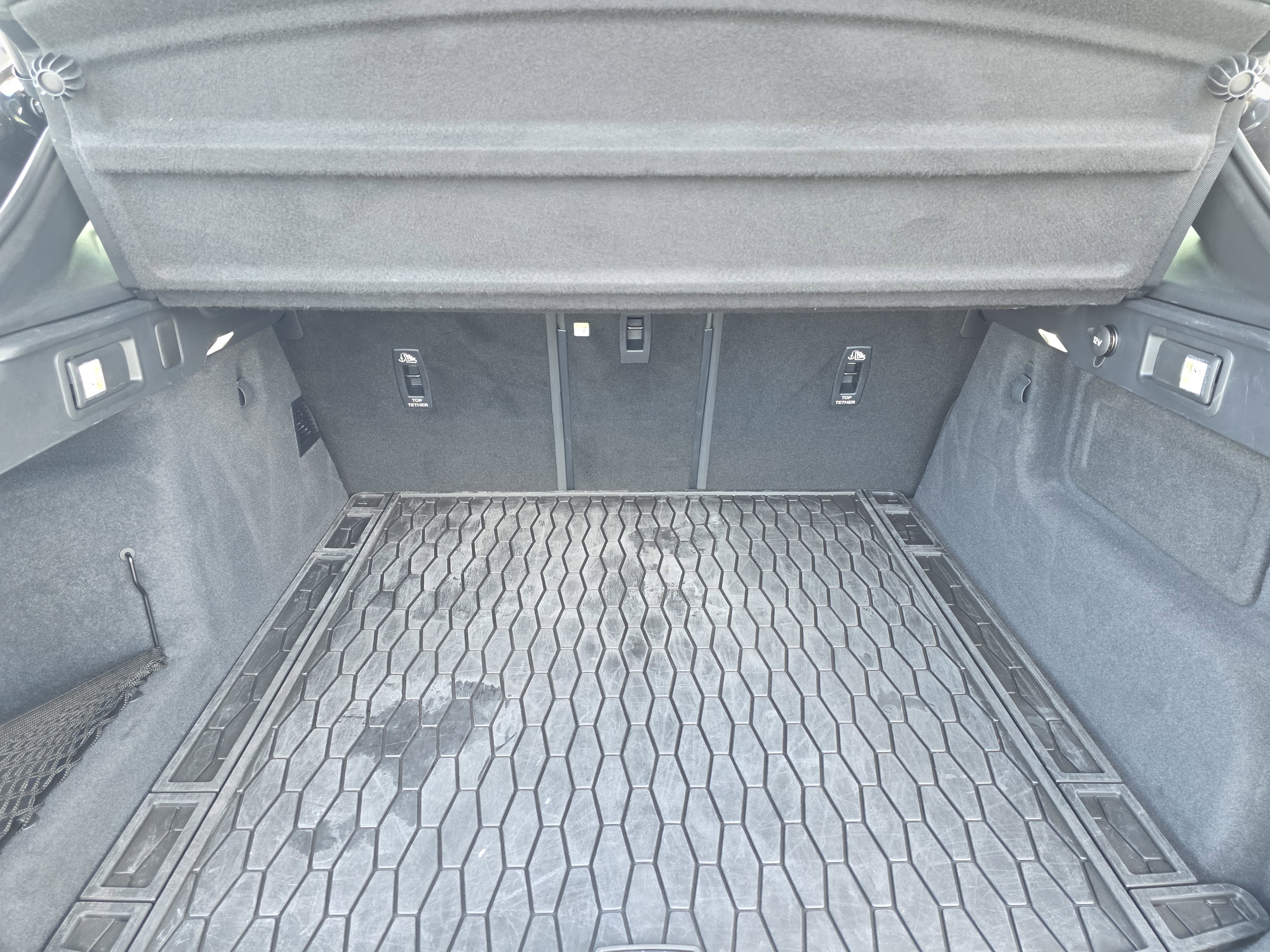 2025 Jaguar F-PACE R-Dynamic S