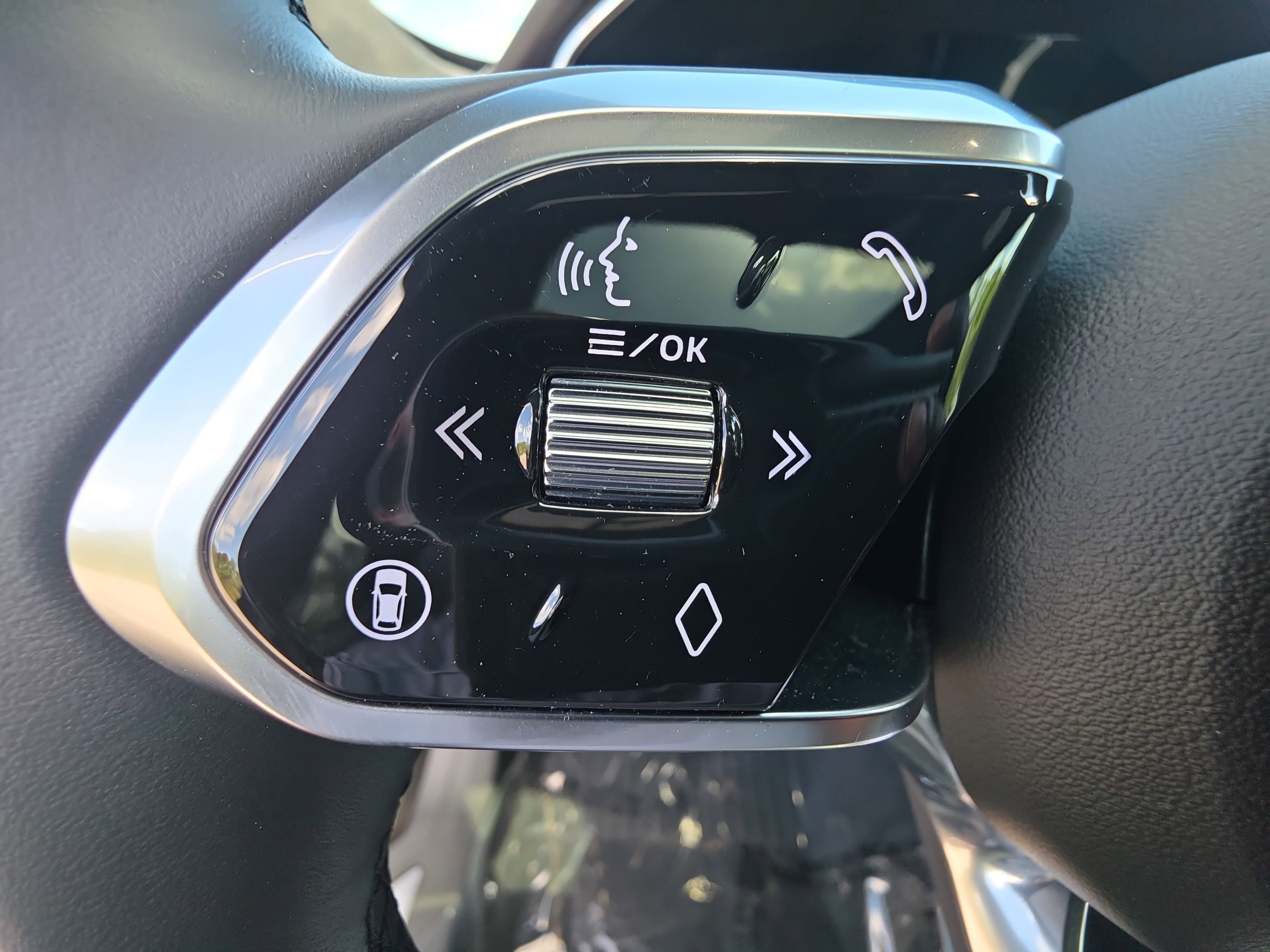 2025 Jaguar F-PACE R-Dynamic S